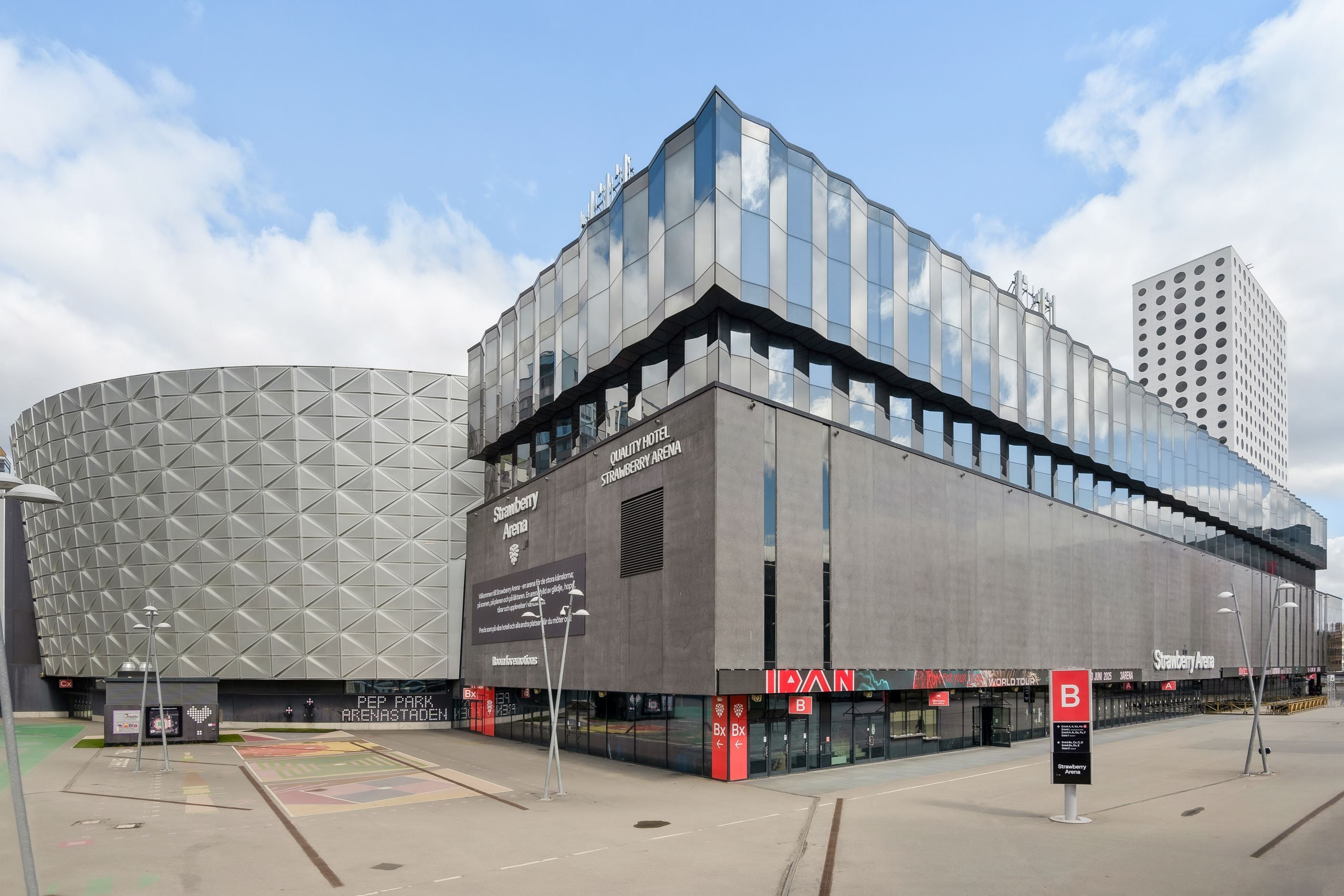 Nationalarenan och hotell i Arenastaden