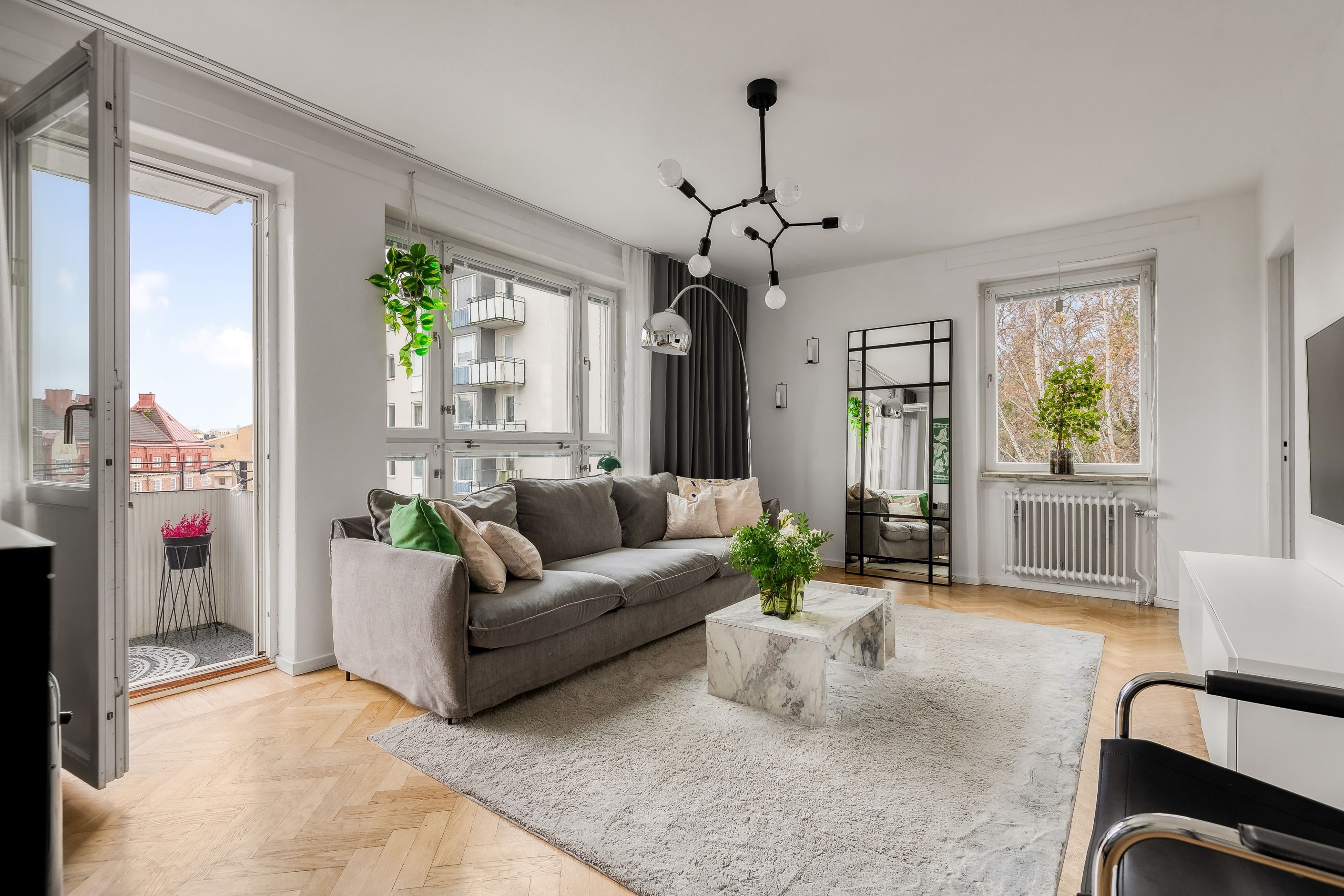 Gavelläge med många fönster