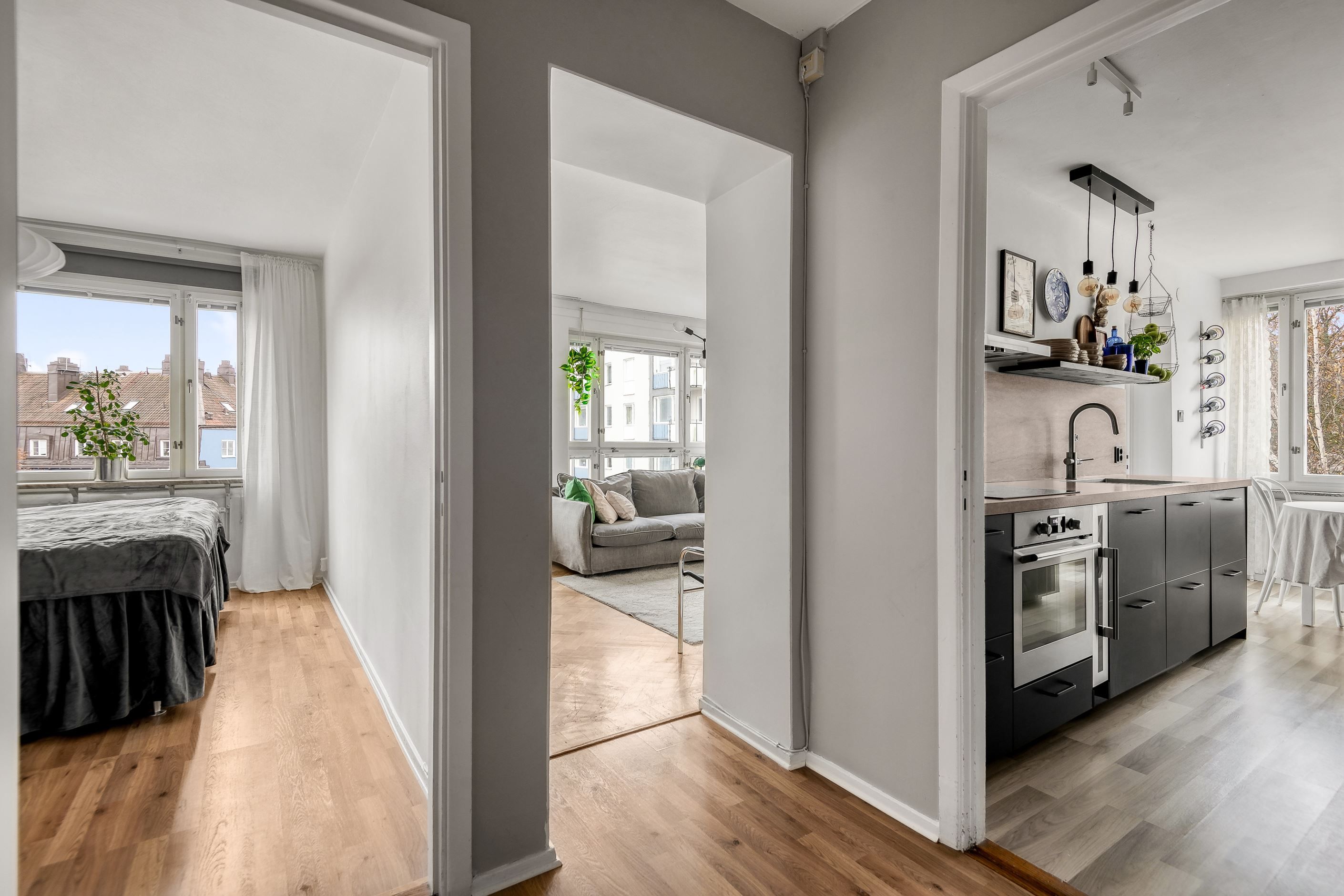 Härligt ljus från flera väderstreck