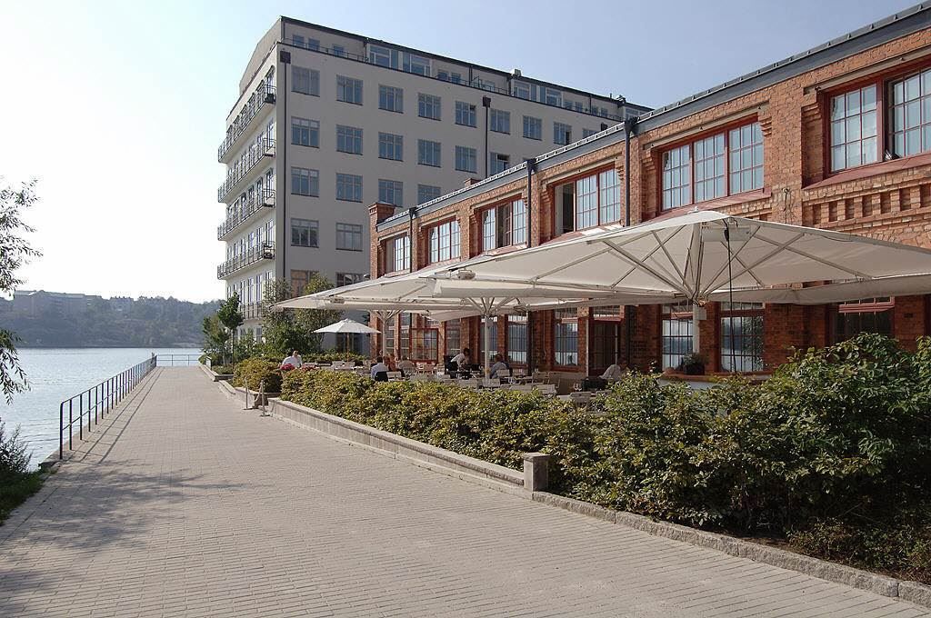 Lågupplöst Lilla Essingen - Restaurang Lux