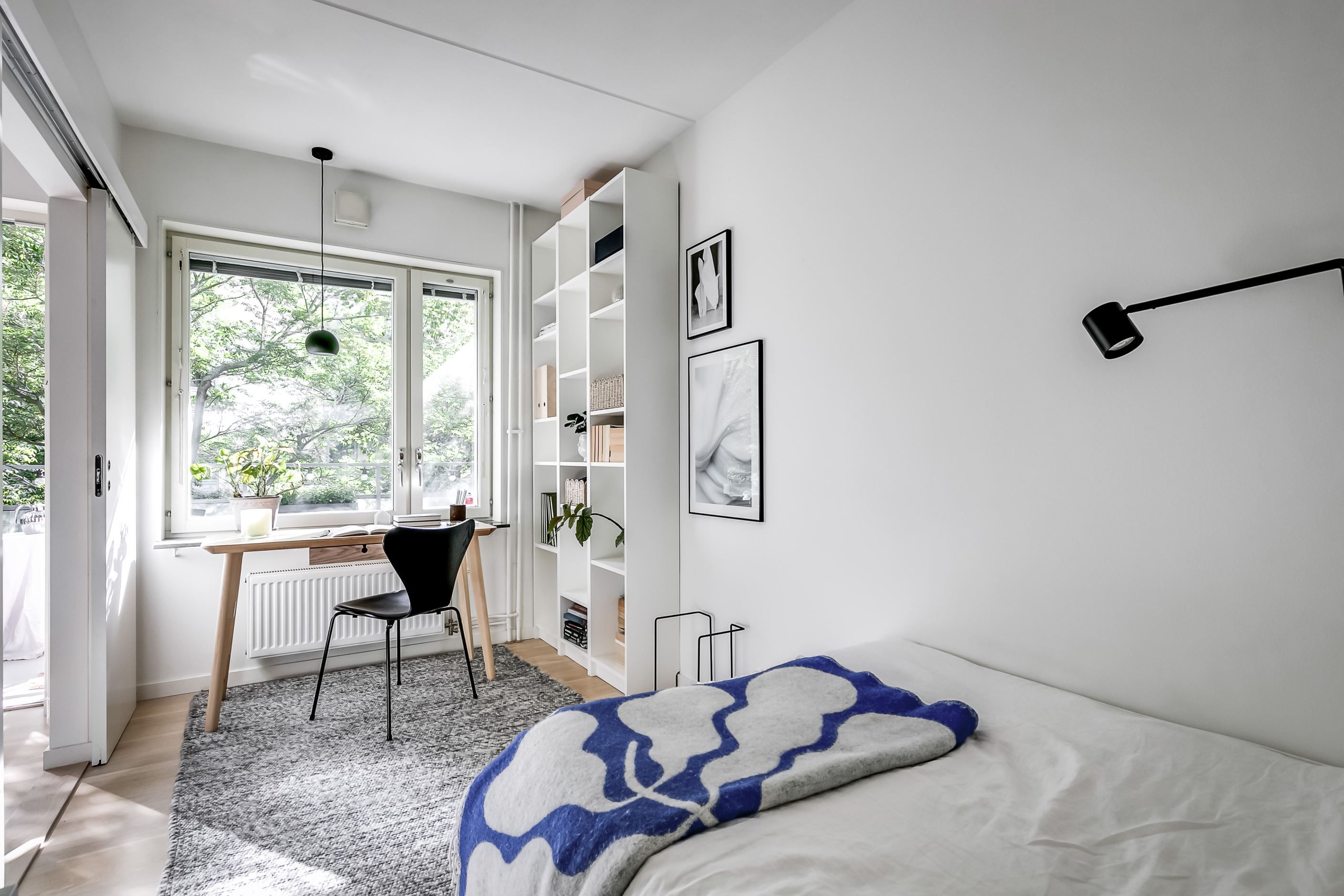 Referensbild på likadan lägenhet med två sovrum