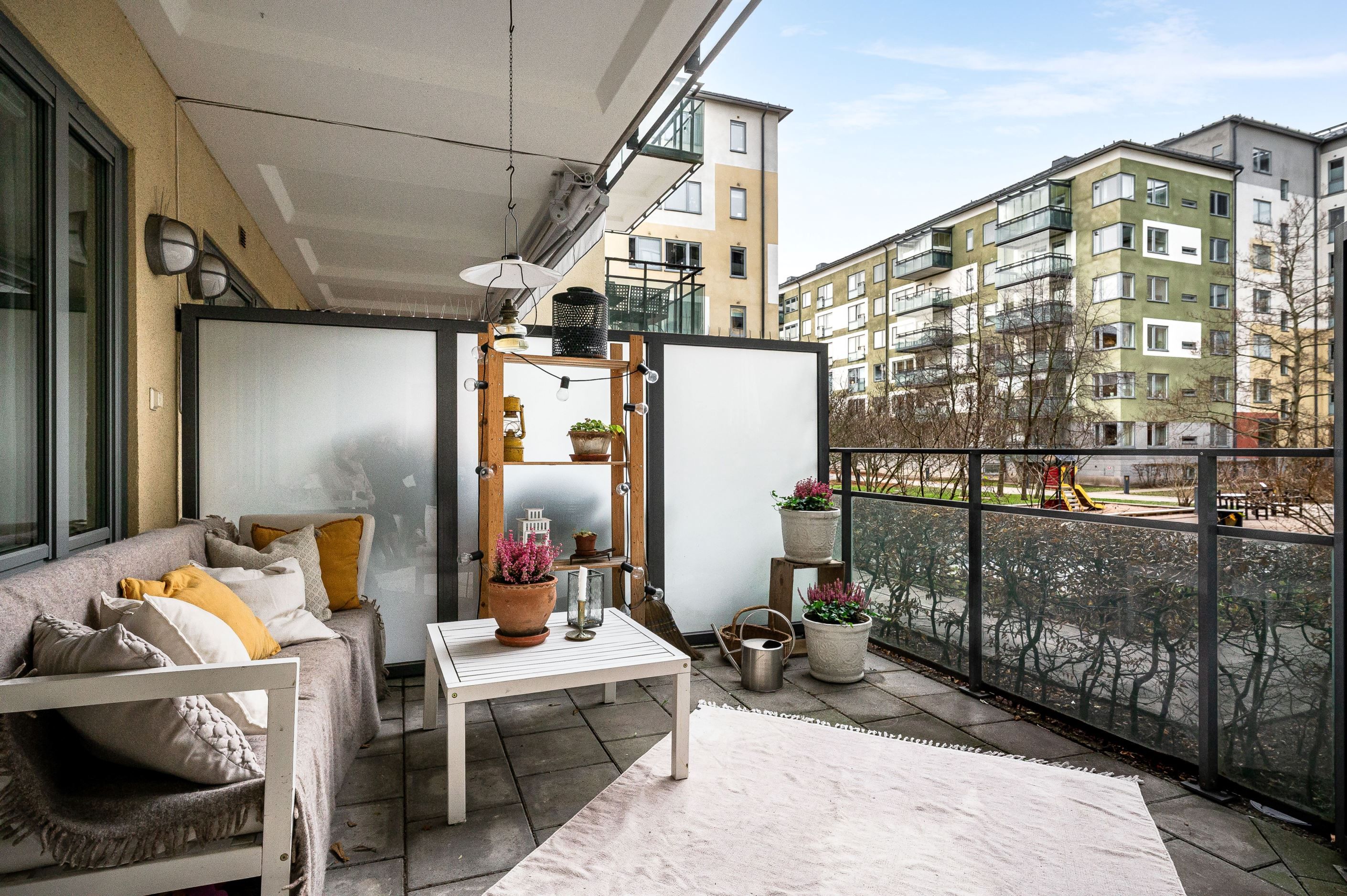 Underbar uteplats i lugnt gårdsläge