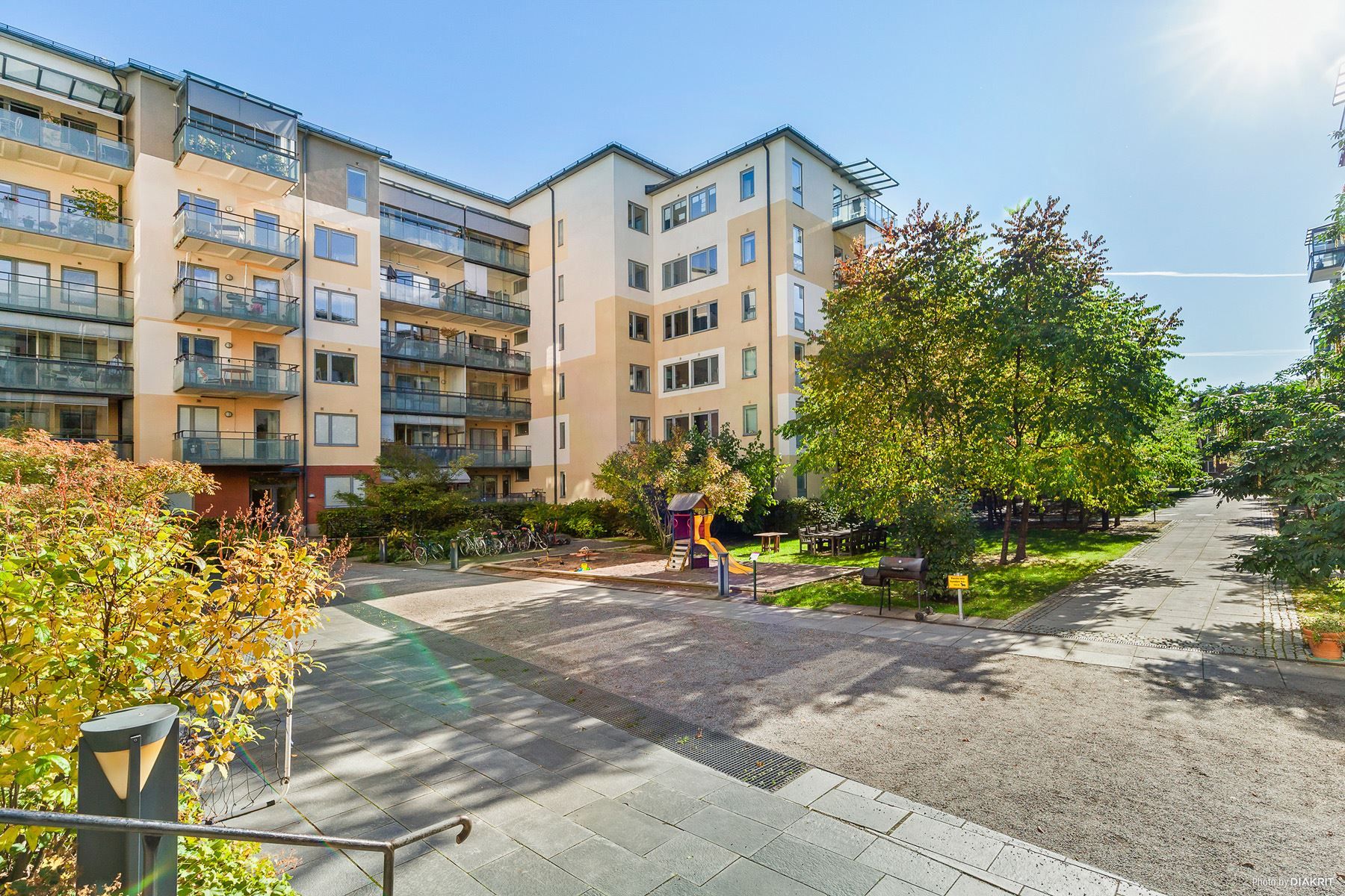 Ljus och fin innergård