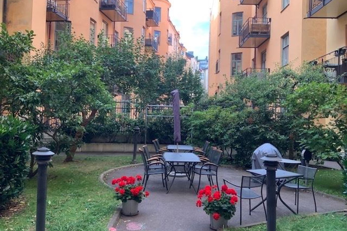 Föreningens omtyckta innergård