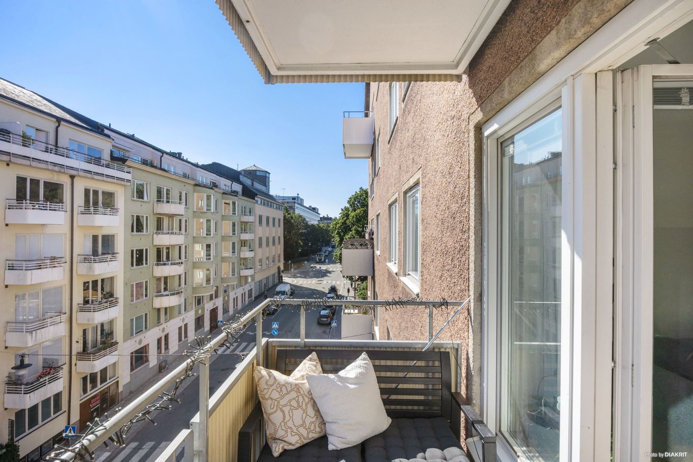 Granne med Kronobergsparken (skymtar till höger i bilden)