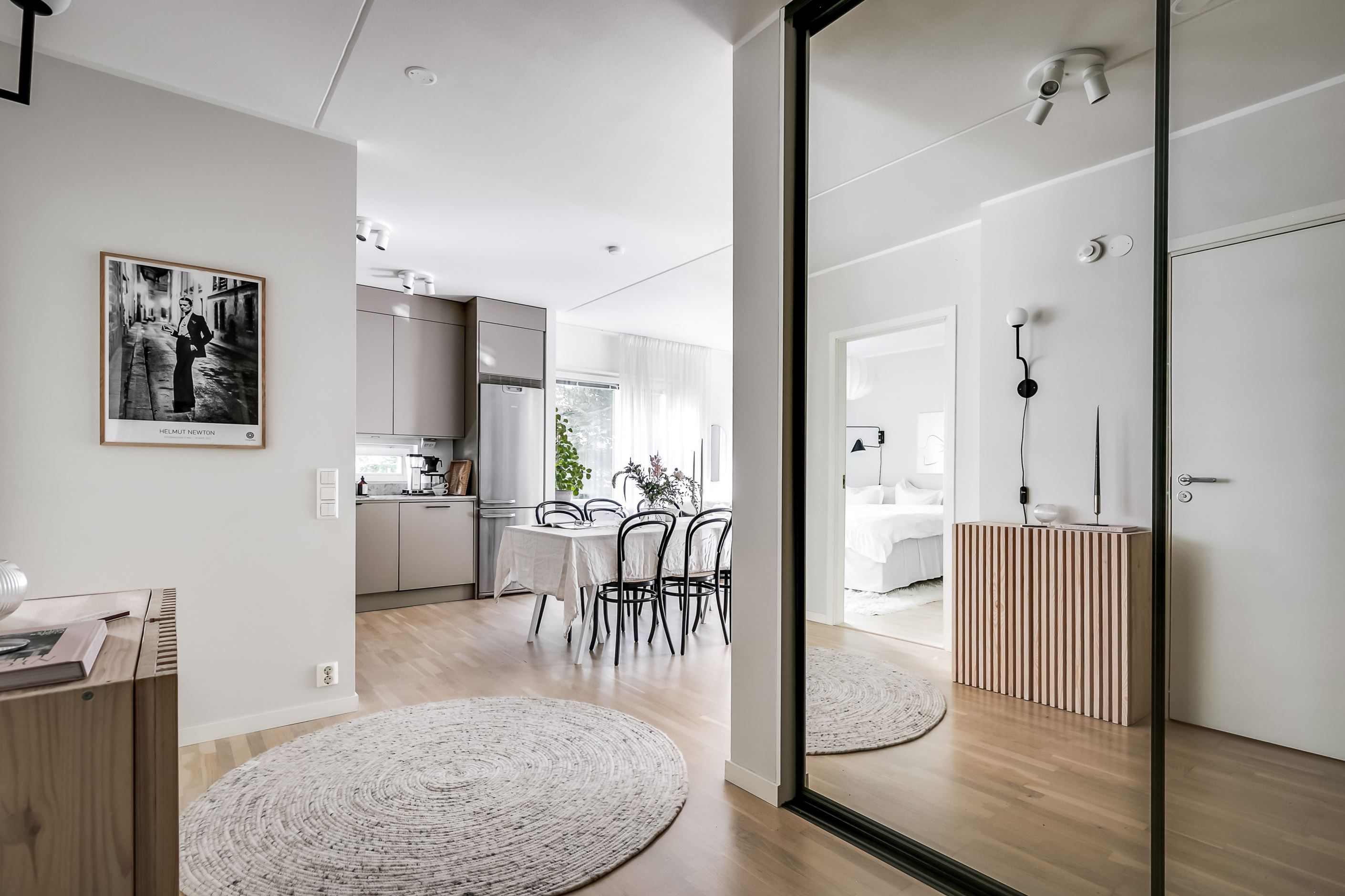 Referensbild på likadan lägenhet med två sovrum