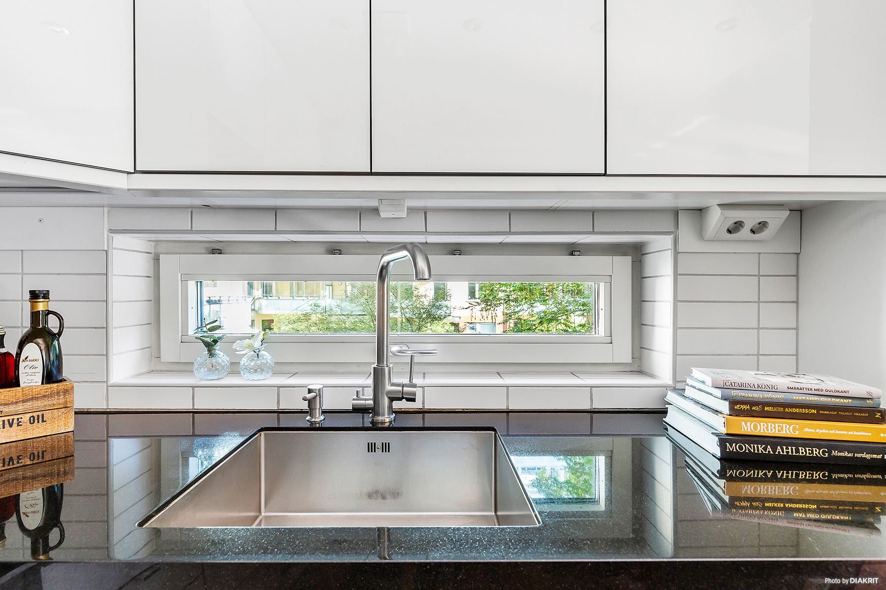 Trevlig detalj med fönster ovan bänken