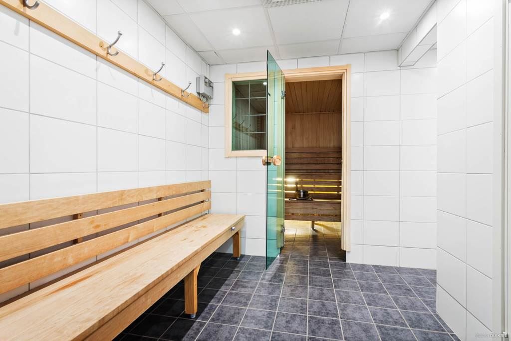 Föreningens omklädning / bastu i källaren
