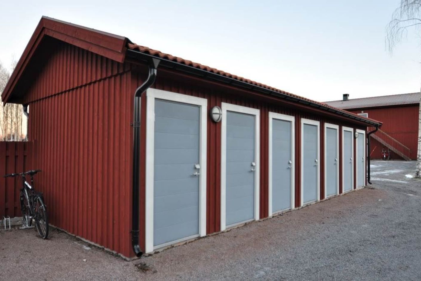 Lågupplöst Ett rymligt förråd hör till lägenheten