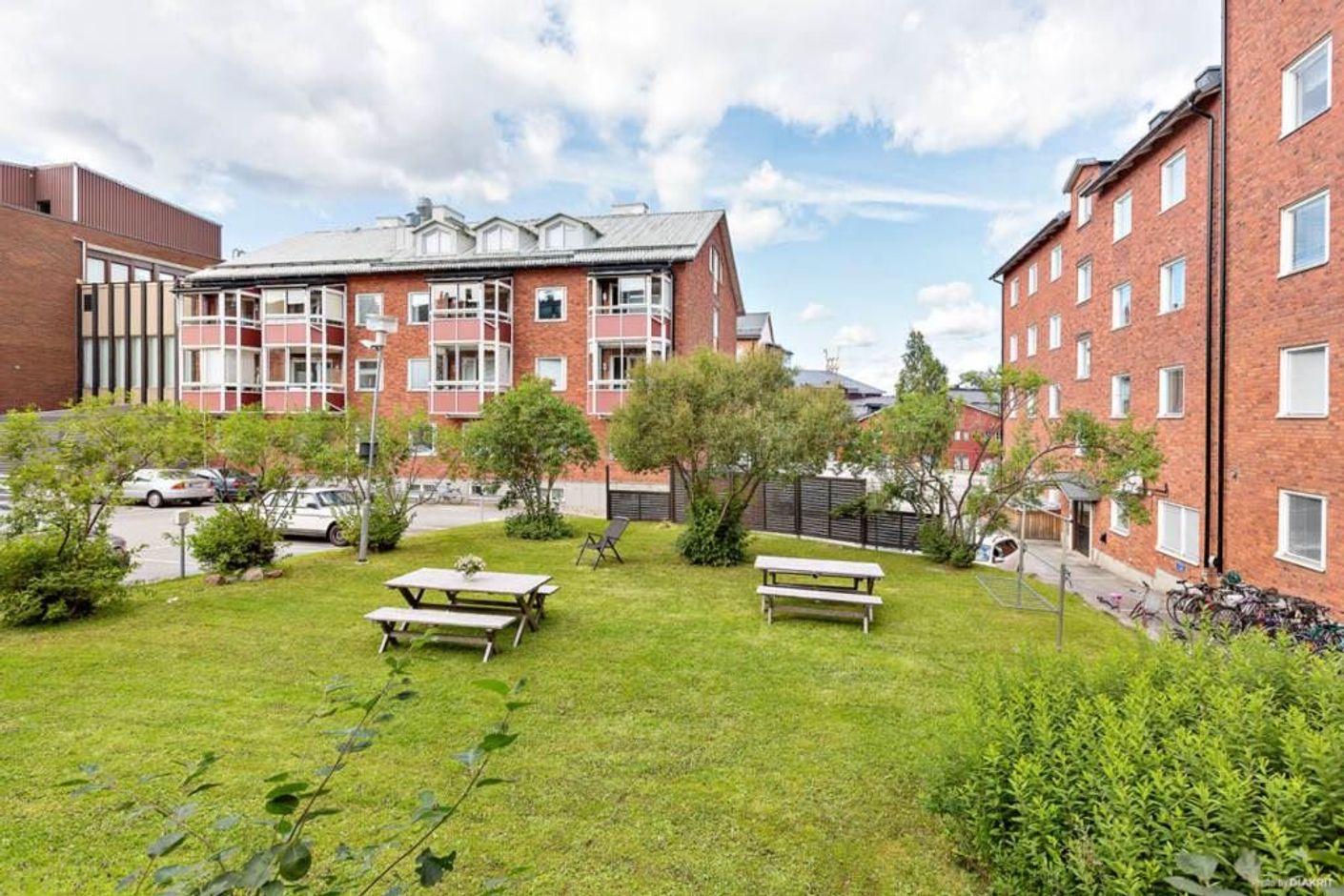 Lågupplöst Föreningens innergård