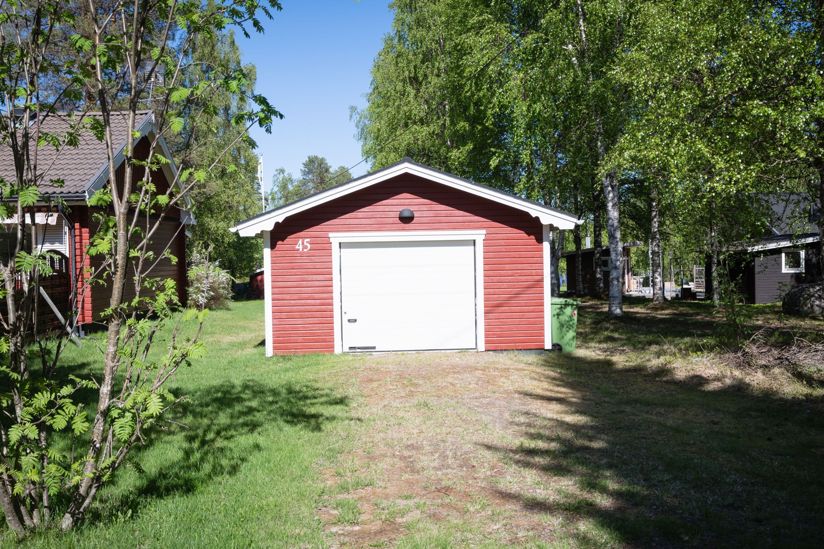 Garage