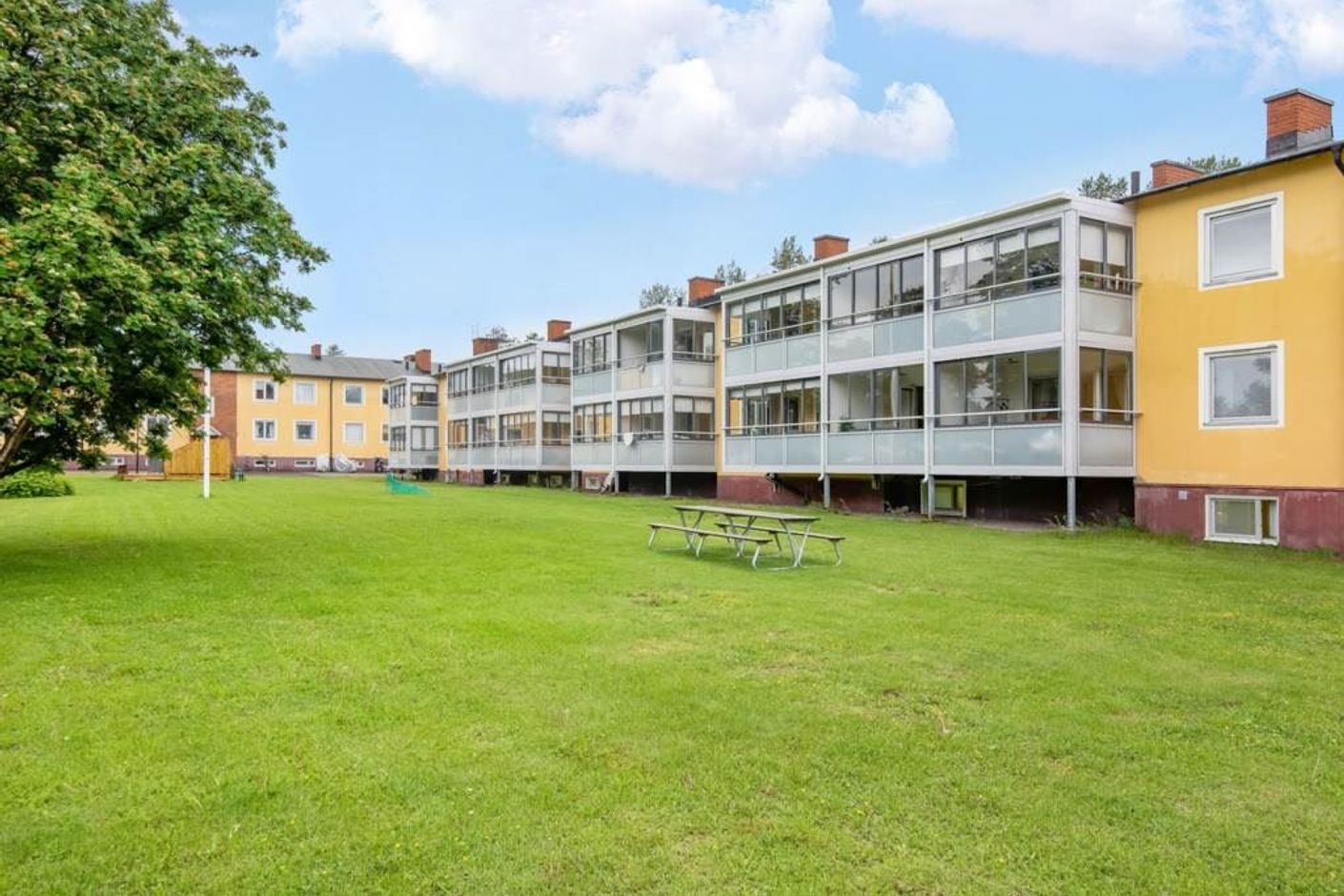 Sett från gården
