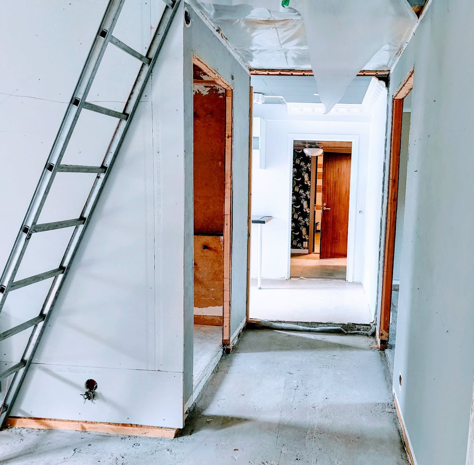 Hall