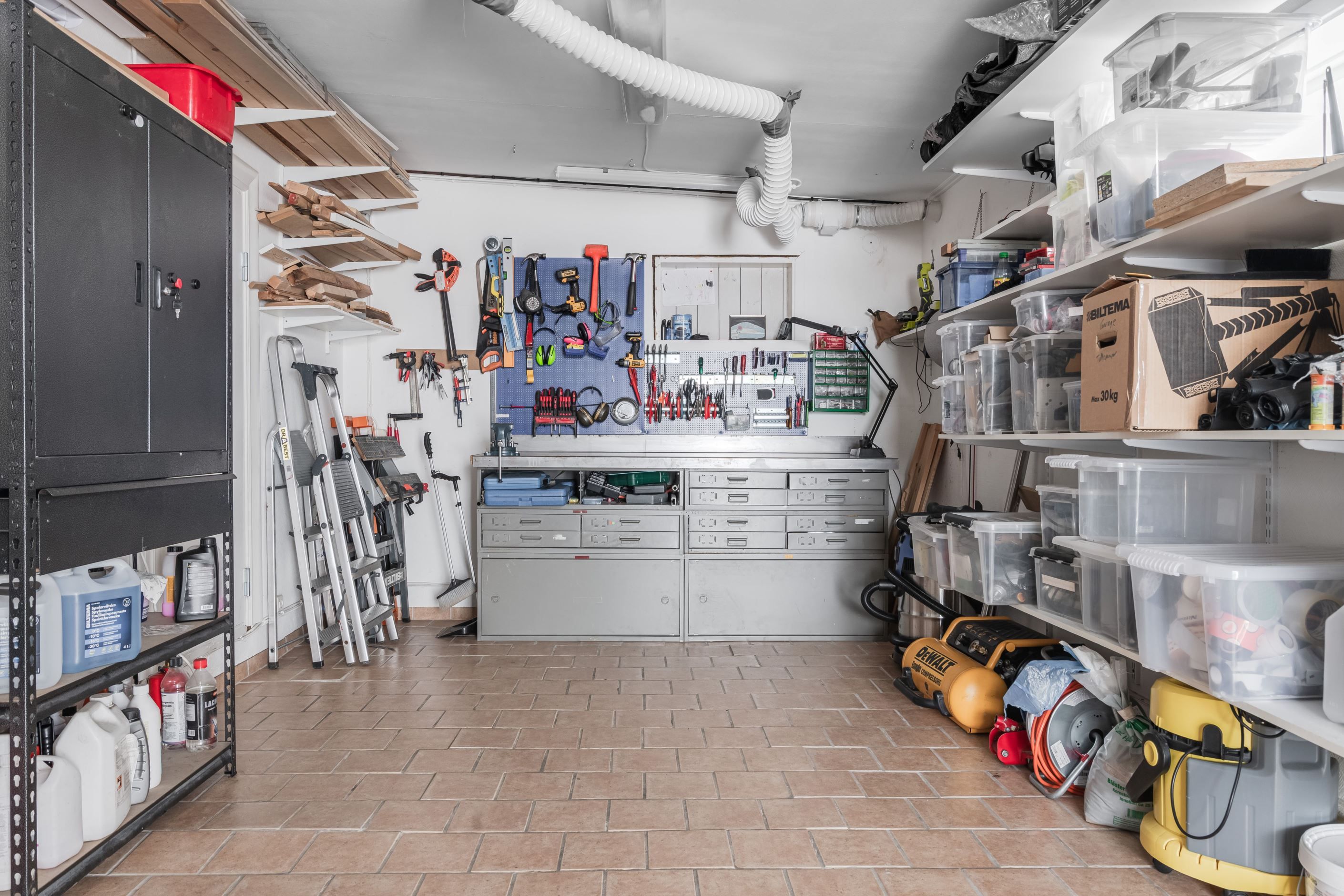 Garage