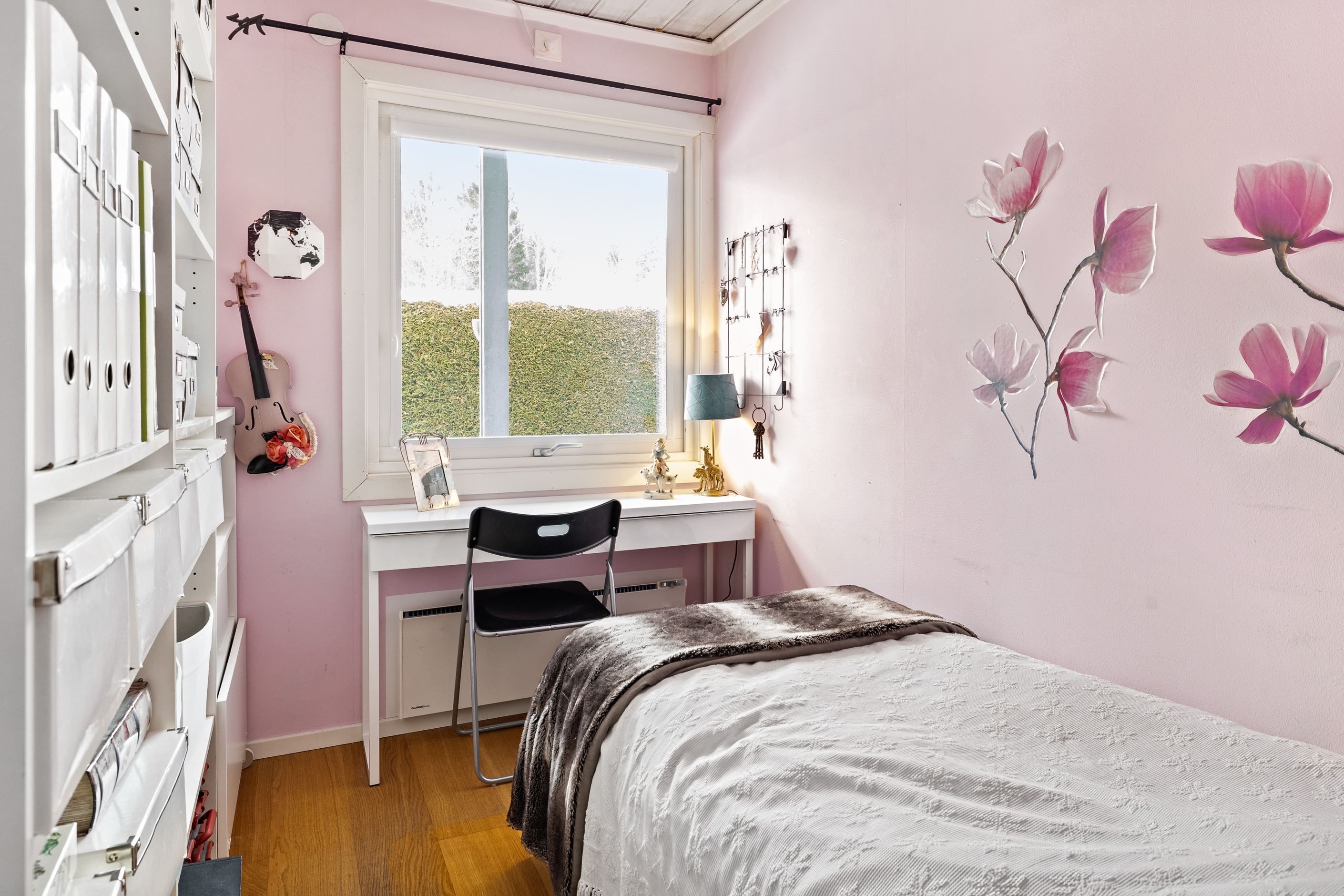 Sovrum på entréplan