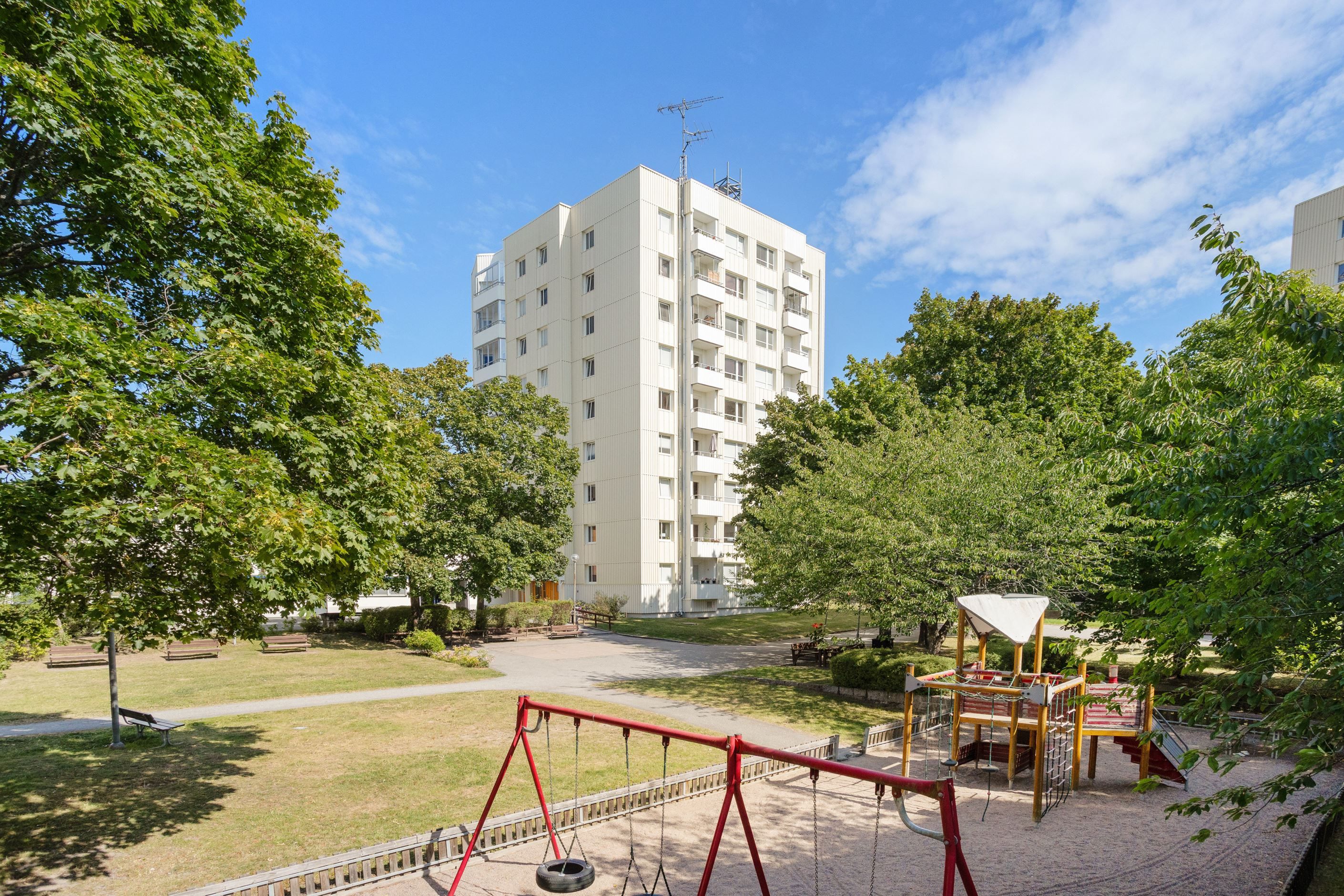 Korsvägen 16