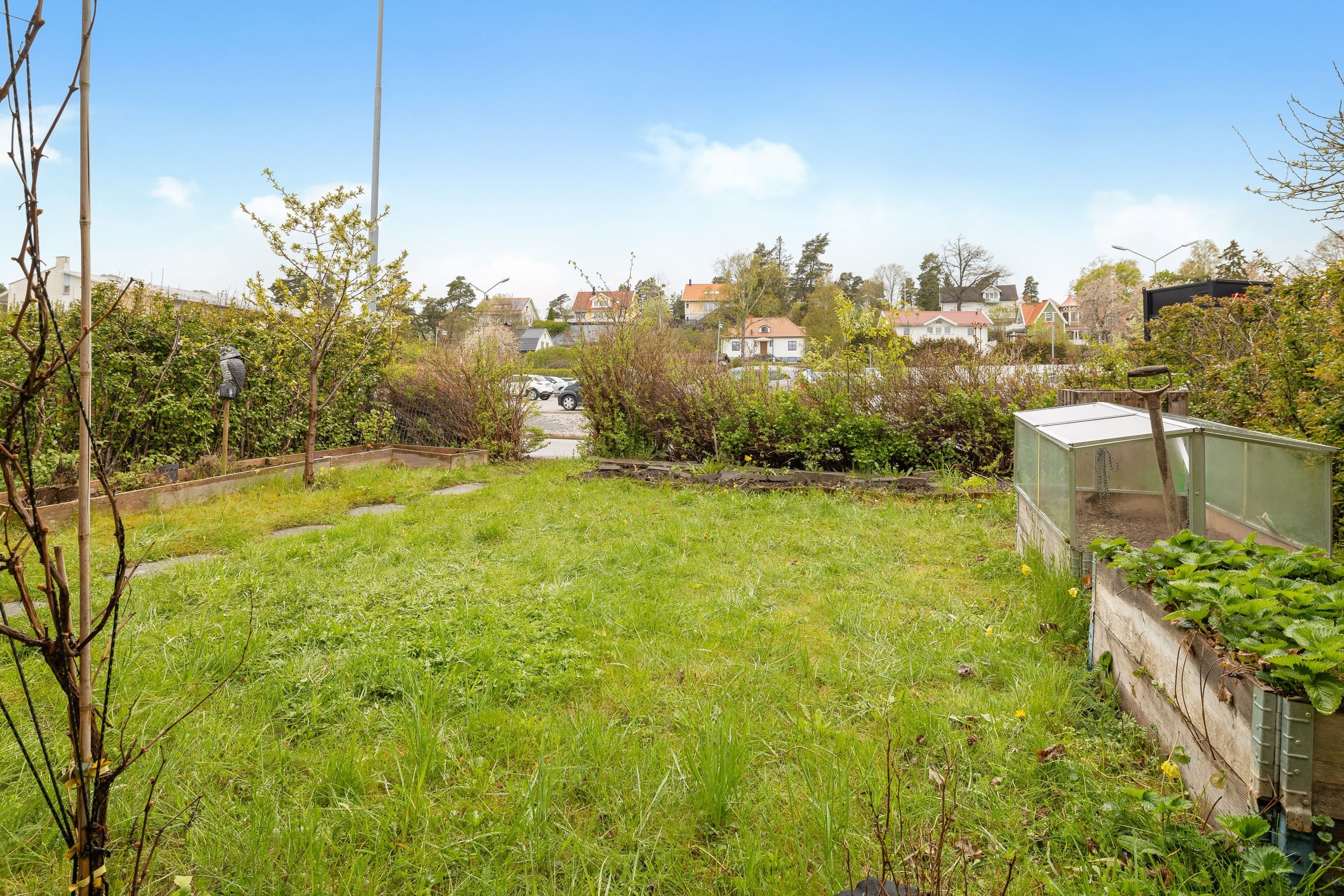 Tomt till Albert målares väg 25D