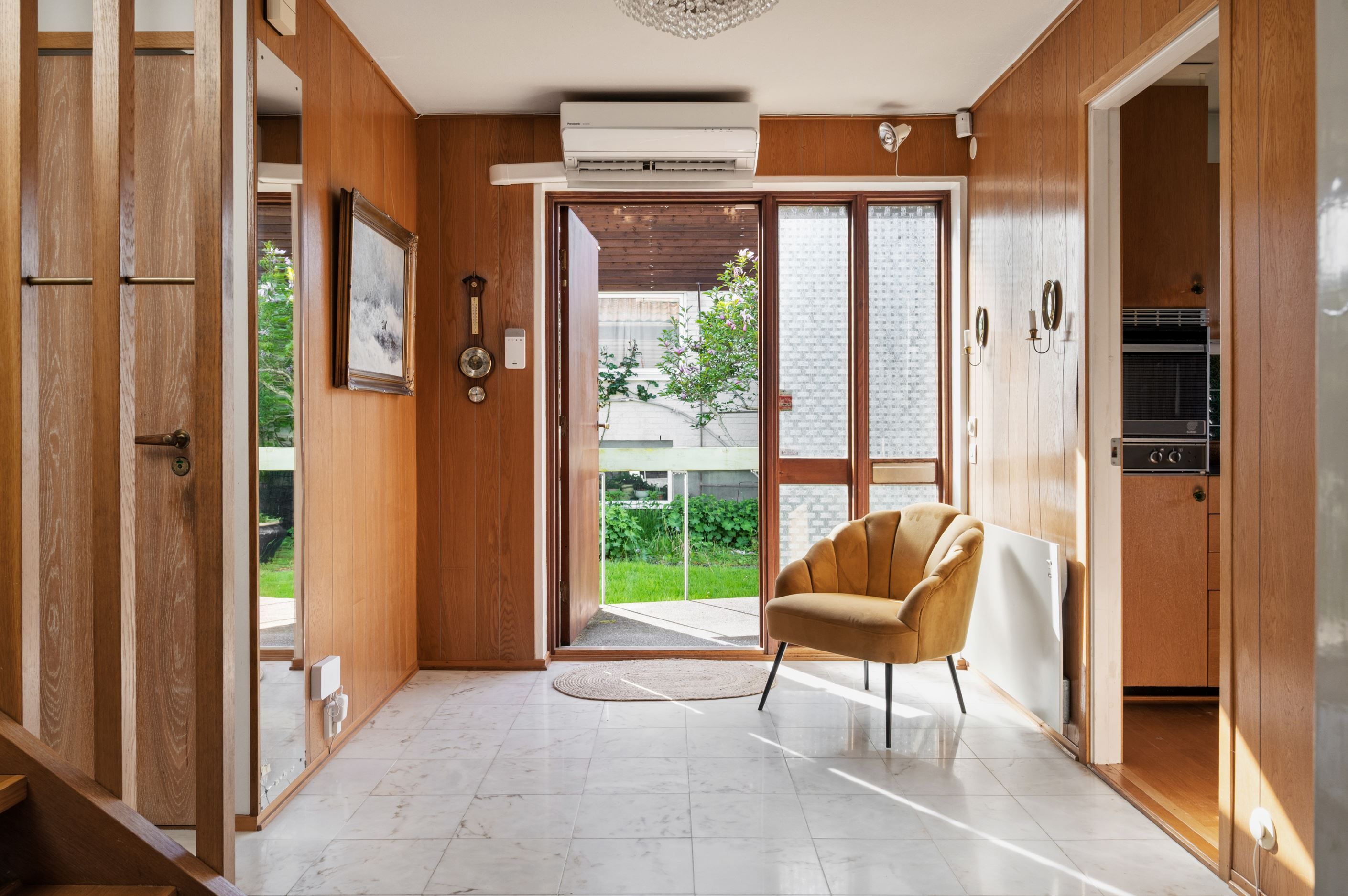 Hall