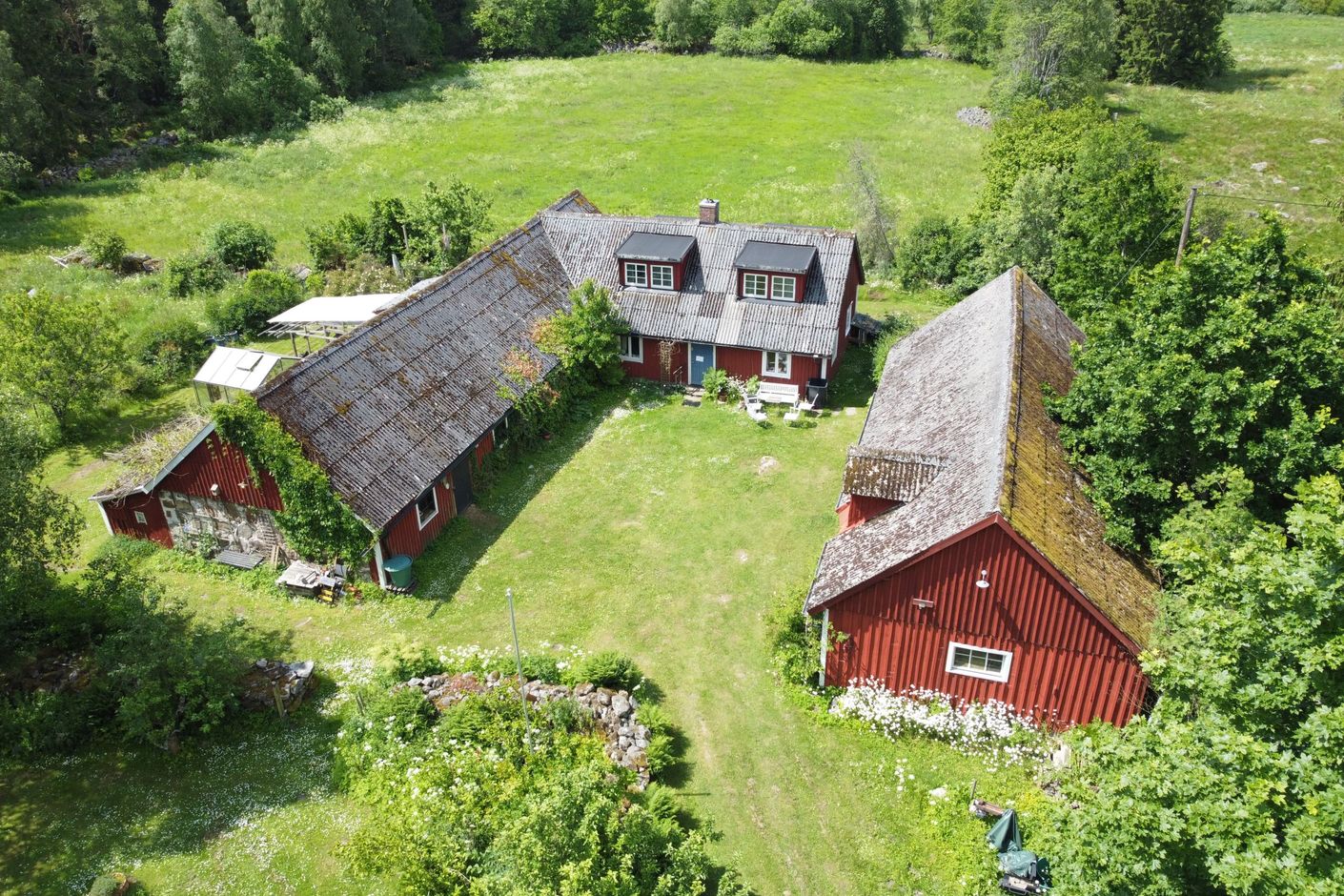 Vy övergården