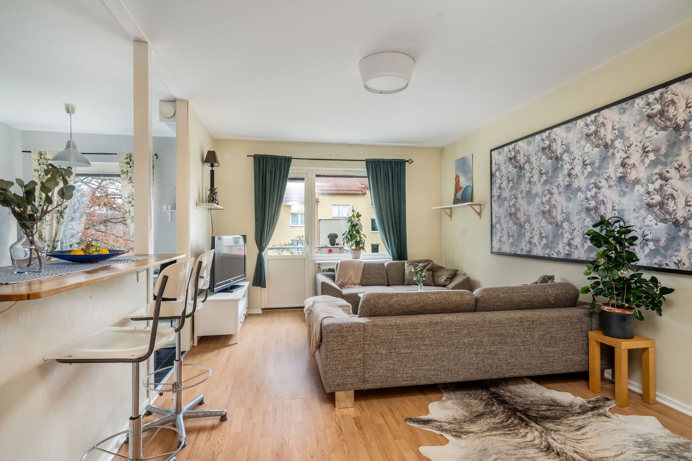 Vardagsrum med balkong