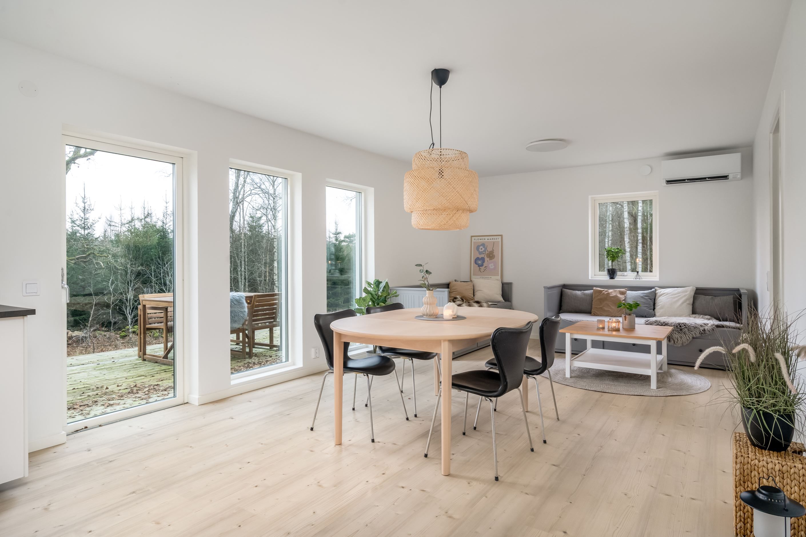 Härlig utsikt över skog och mark