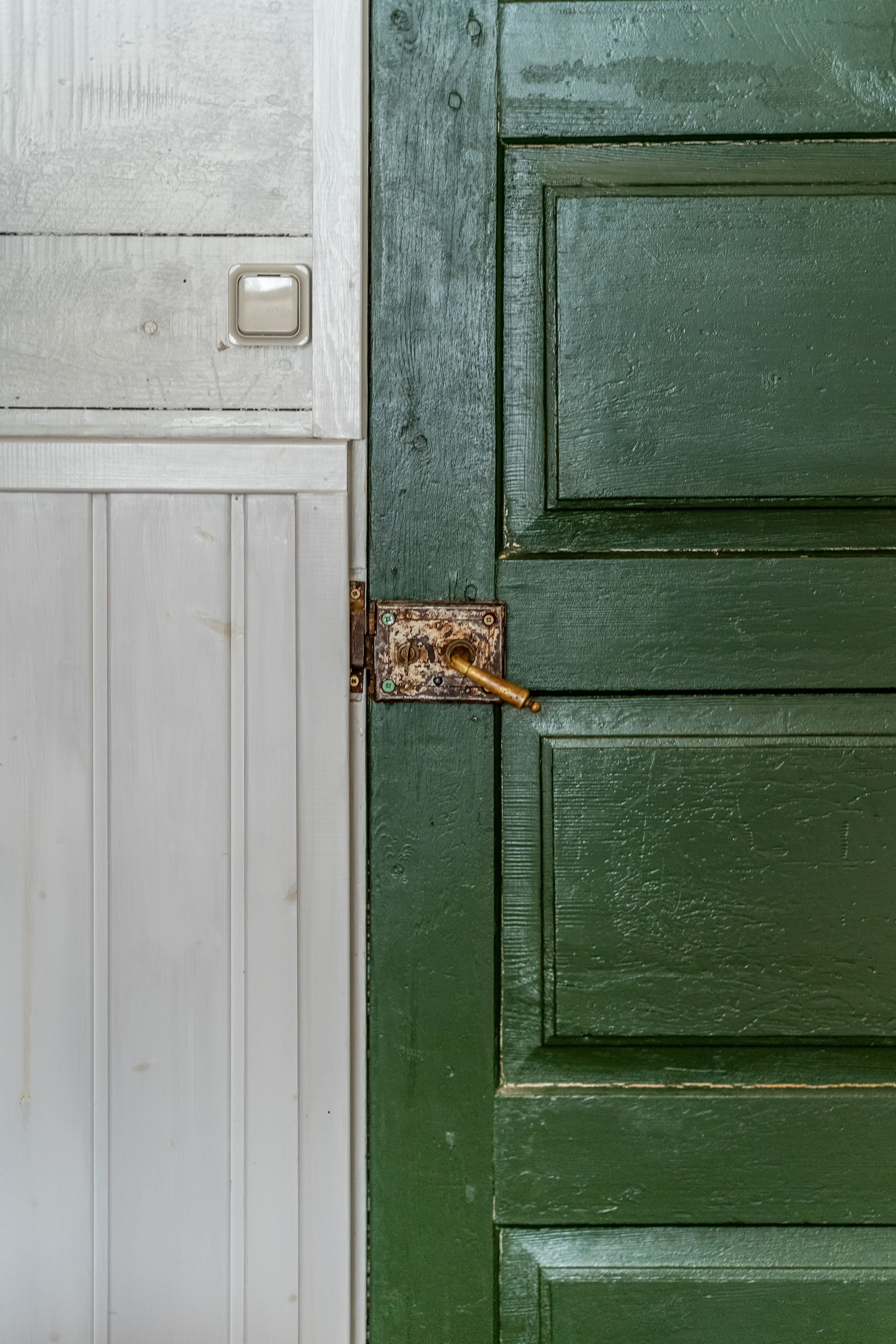 Vackra gamla dörrar