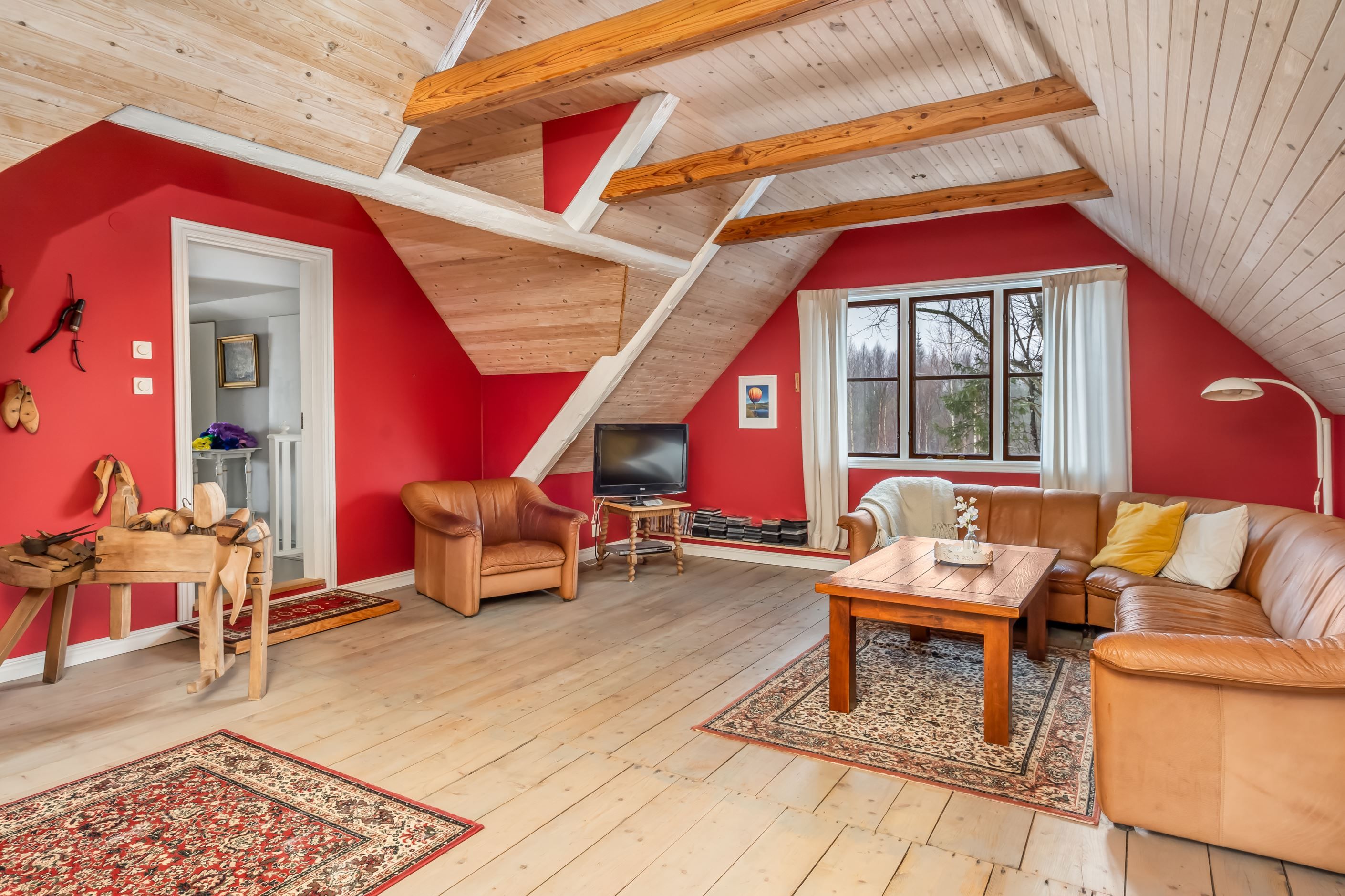 Stort härligt allrum på övre plan