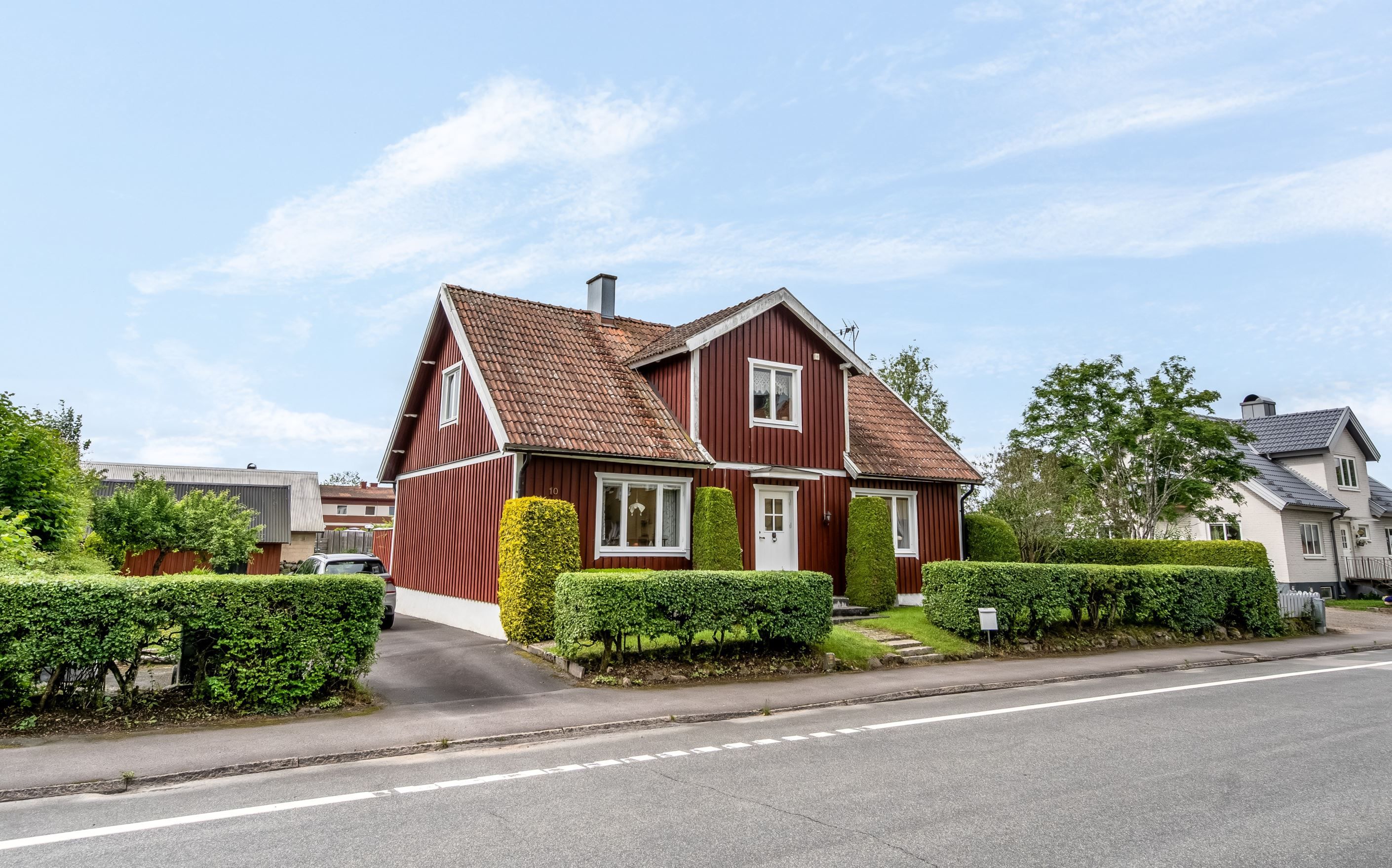Karlavägen 10