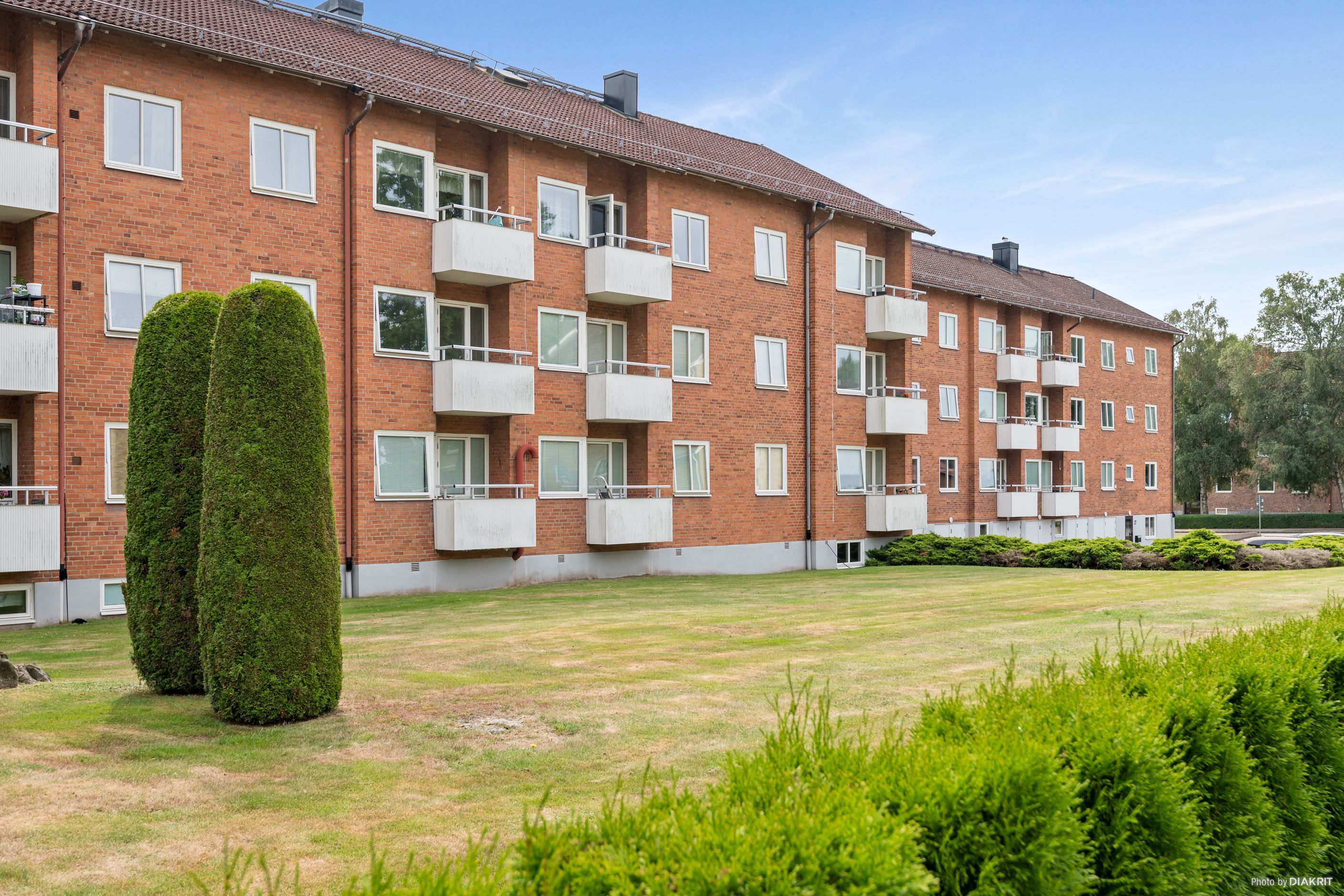 Fasad med balkonger
