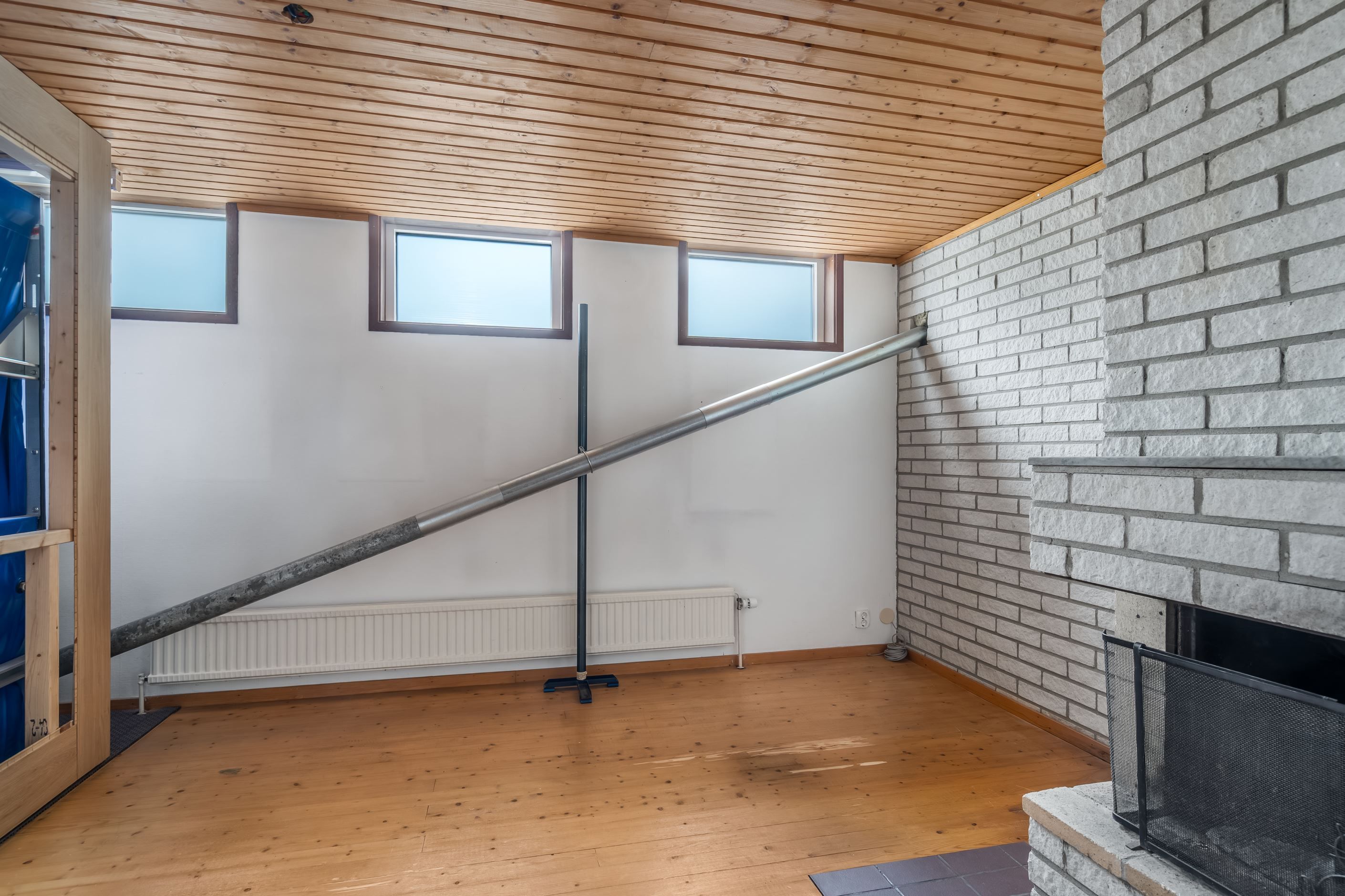 I gillsetugan finns bostadens pelletsförråd