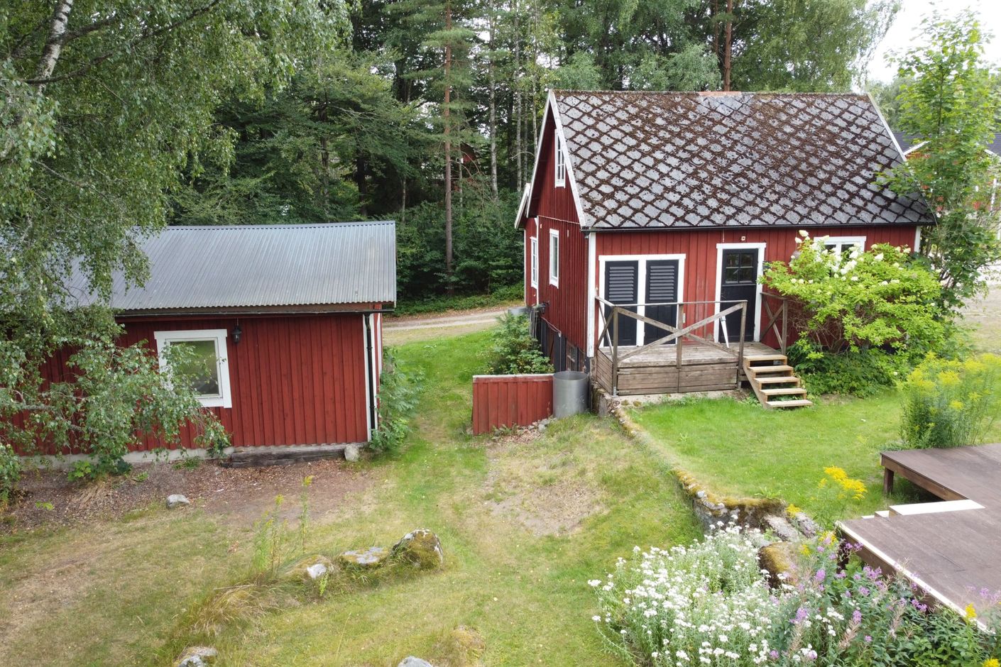 Annex med hobbyrum och spa