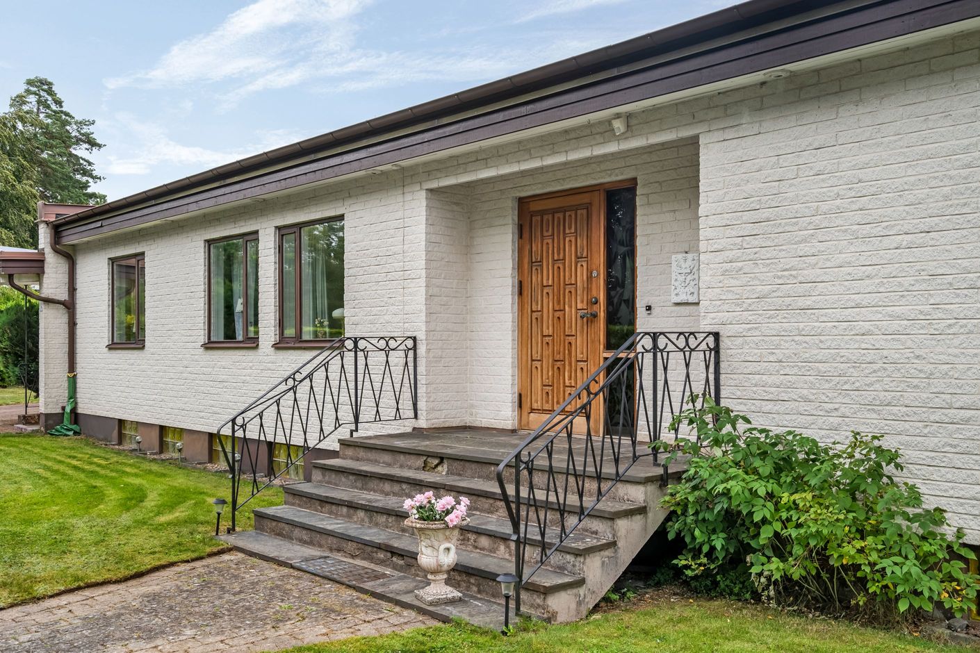 Välkomnande entré