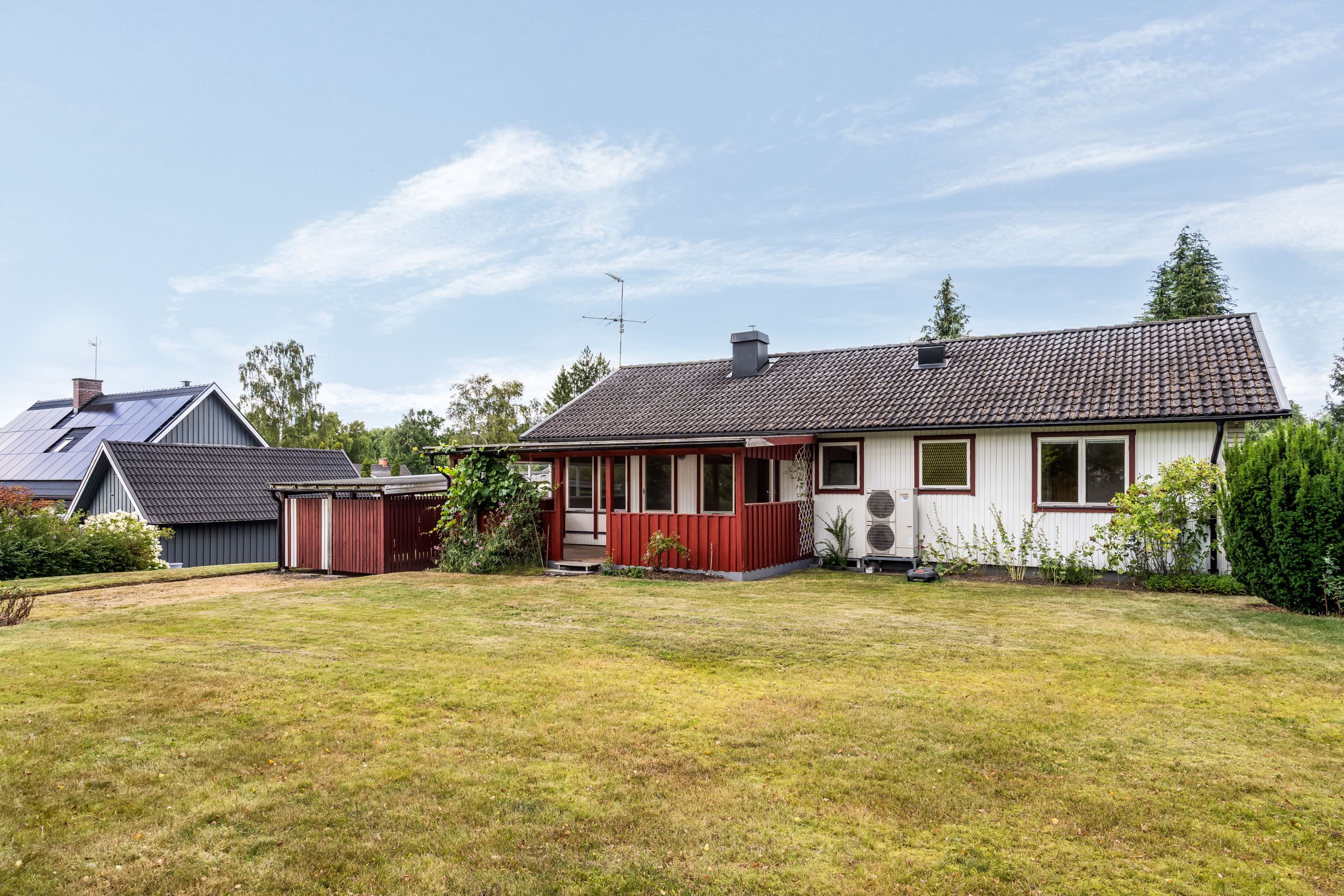 Trädgård på baksidan