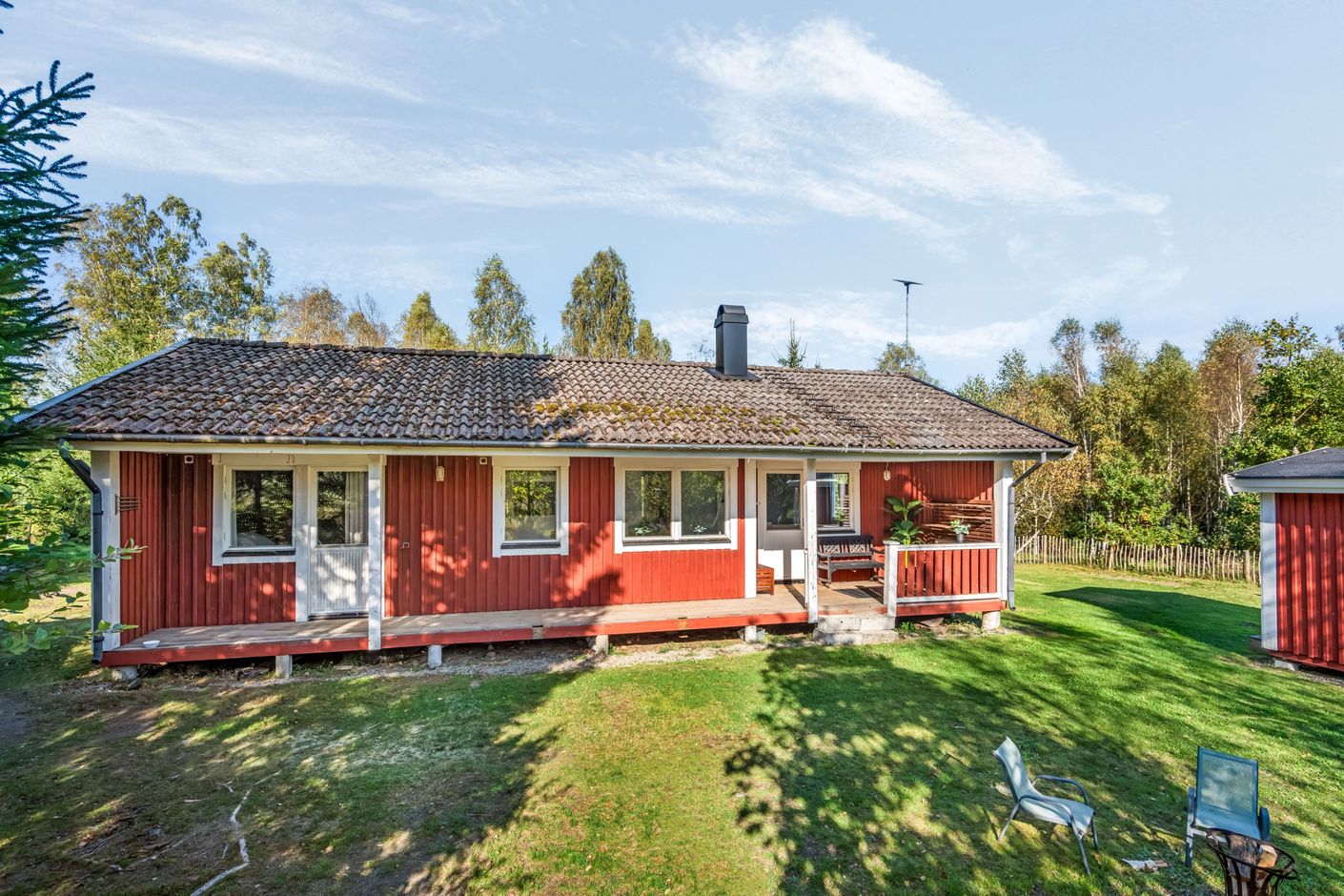 Altanen nås både från sovrum och vardagsrum