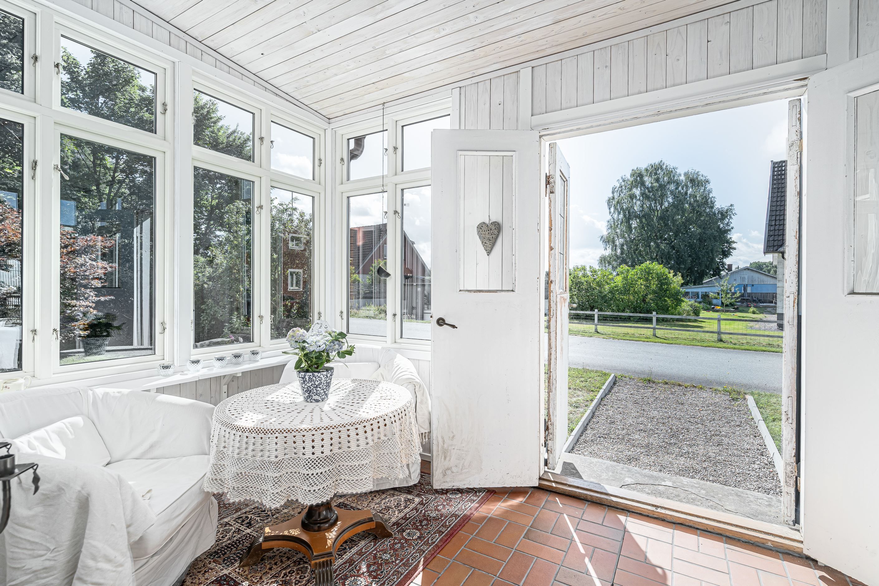 Mysig punschveranda i söderläge