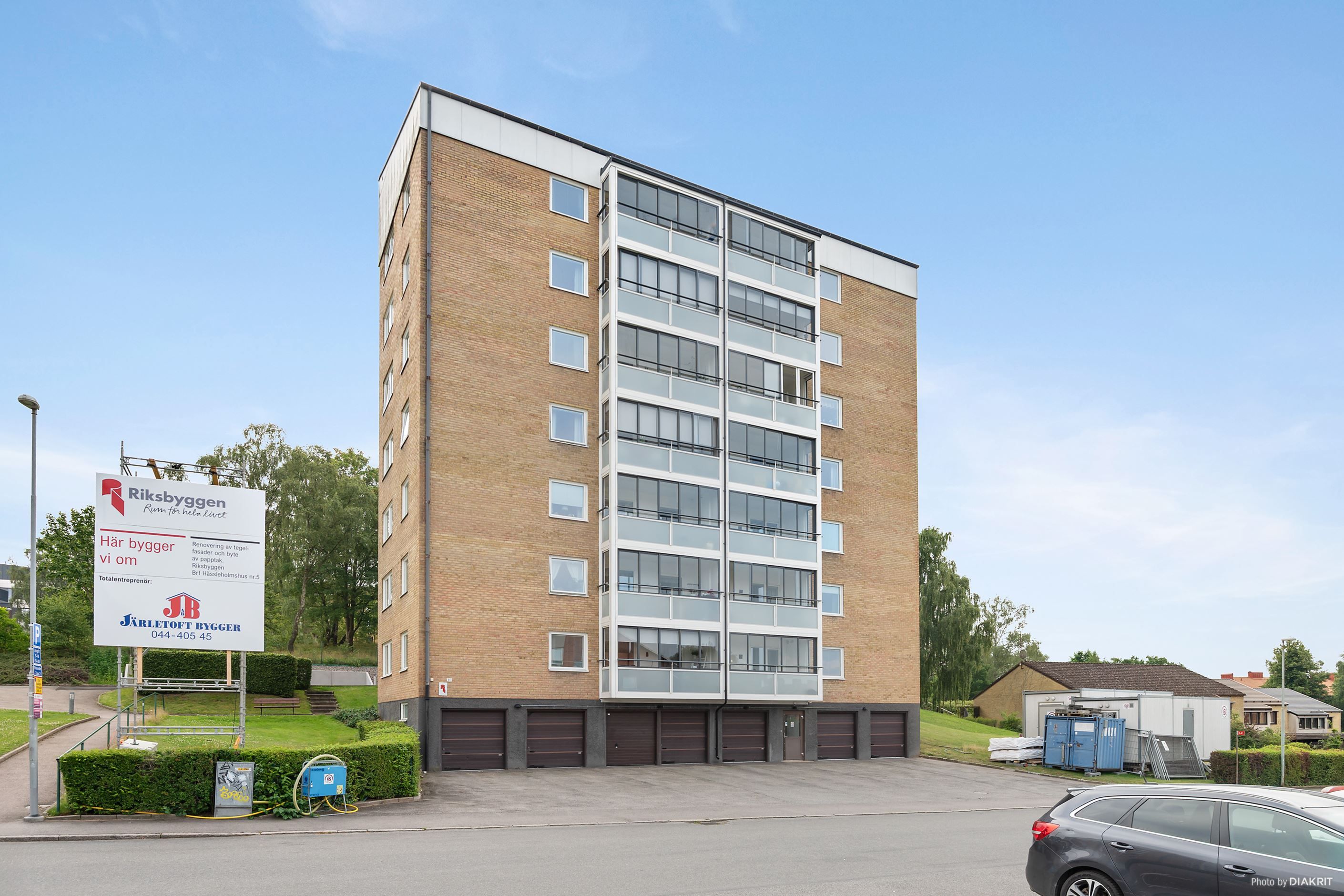Garage i botteplan