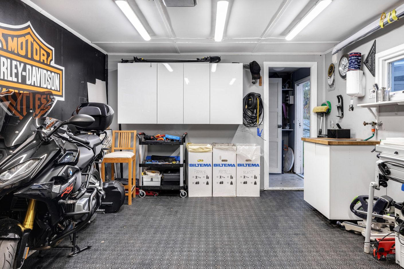 Garage