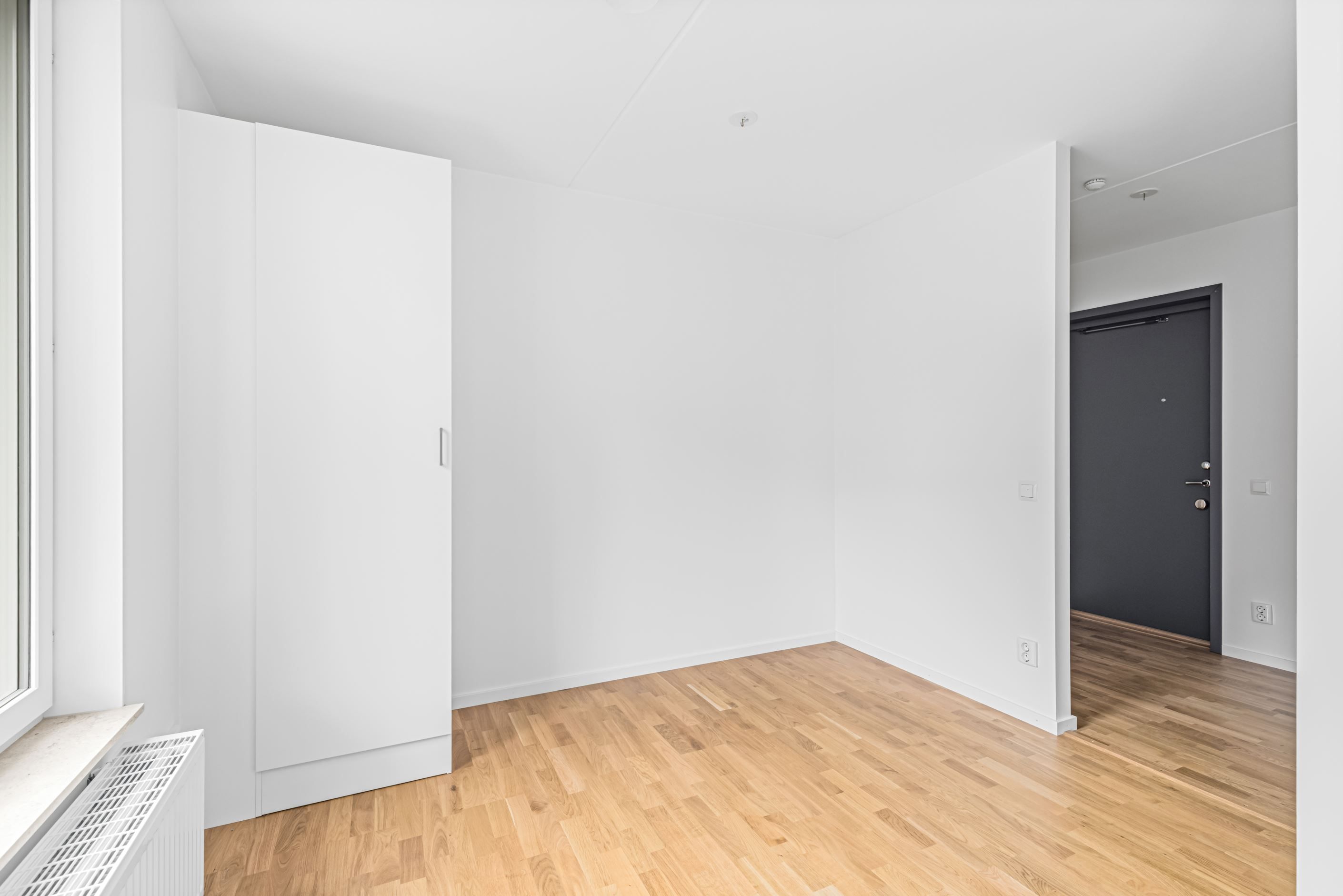 Allrum mot entréhall
