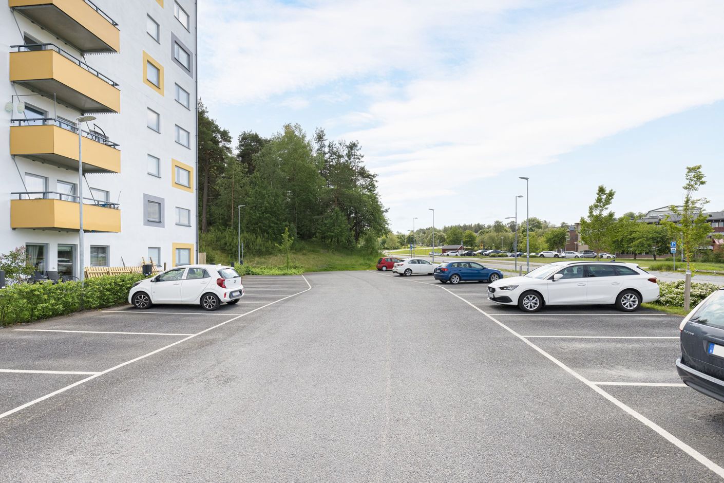 Parkering i föreningen tillgänglig mot en extra avgift
