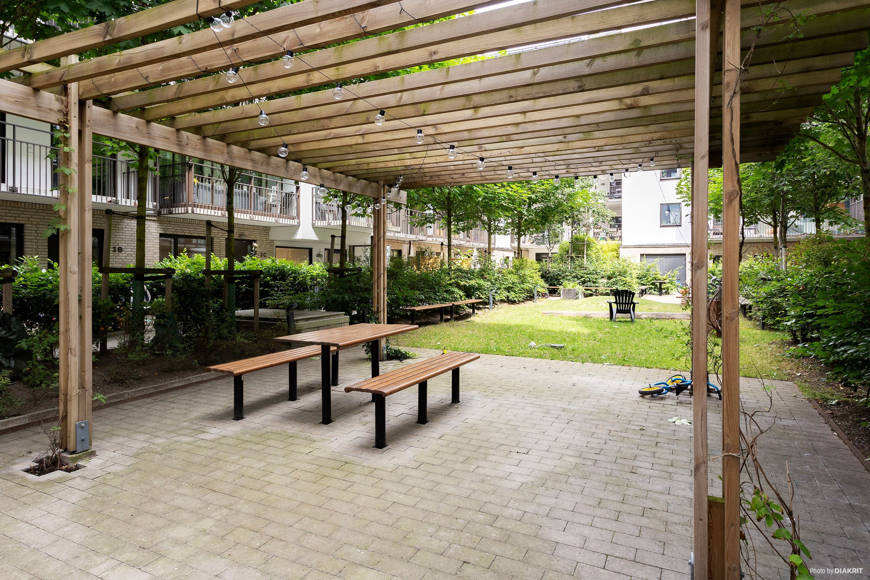Lummig innergård