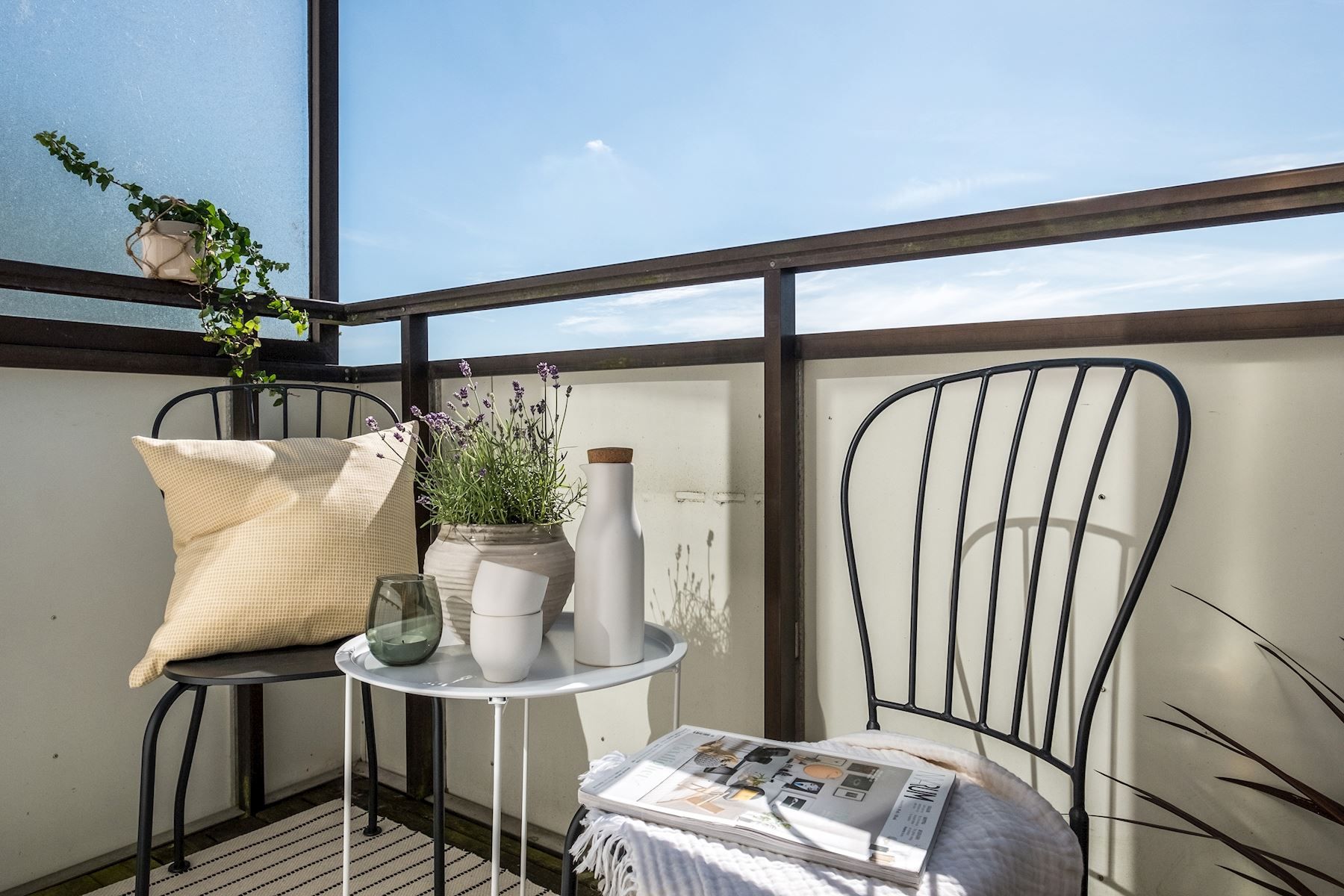 Soligt västerläge med härlig utsikt