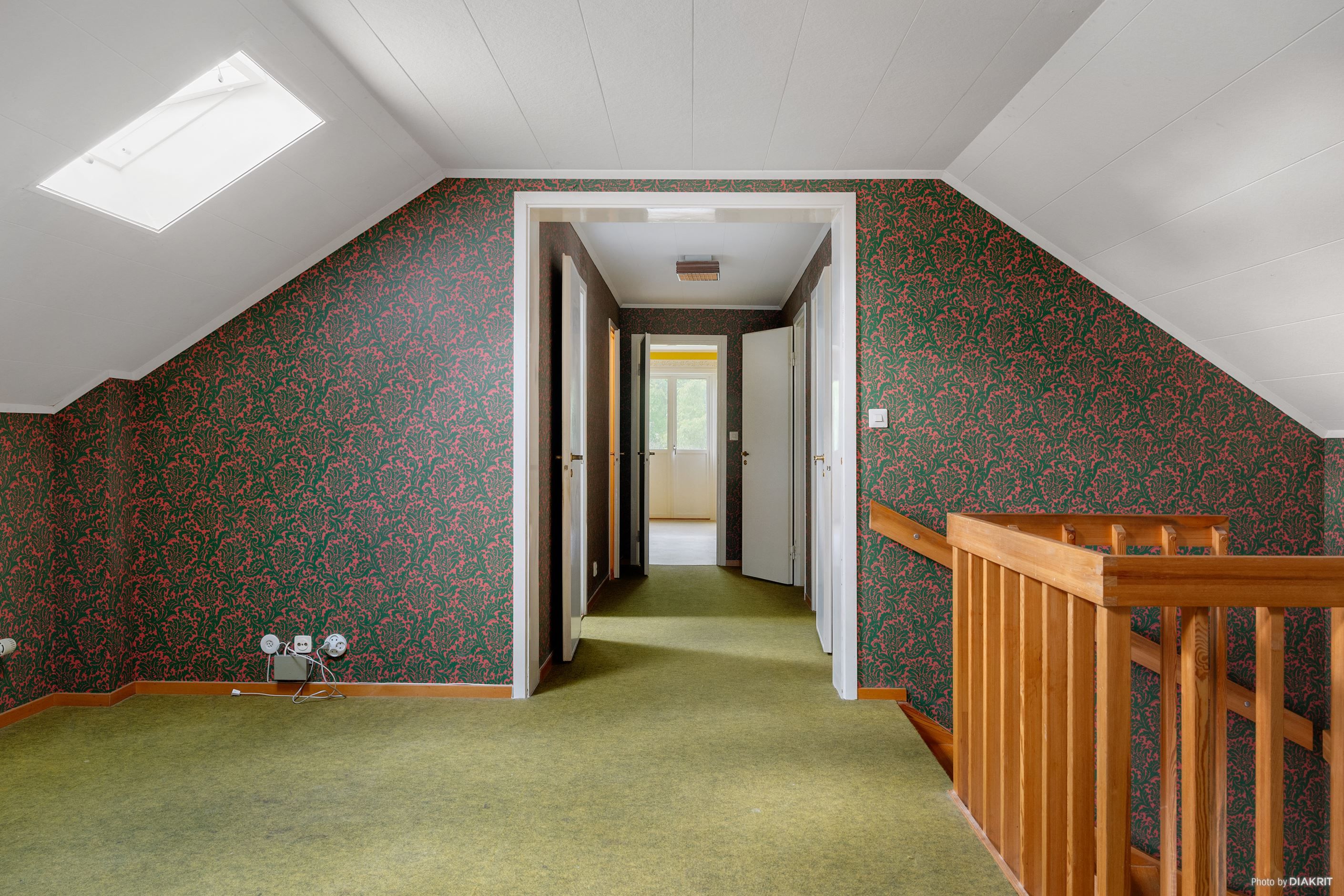 (ÖV) Hall