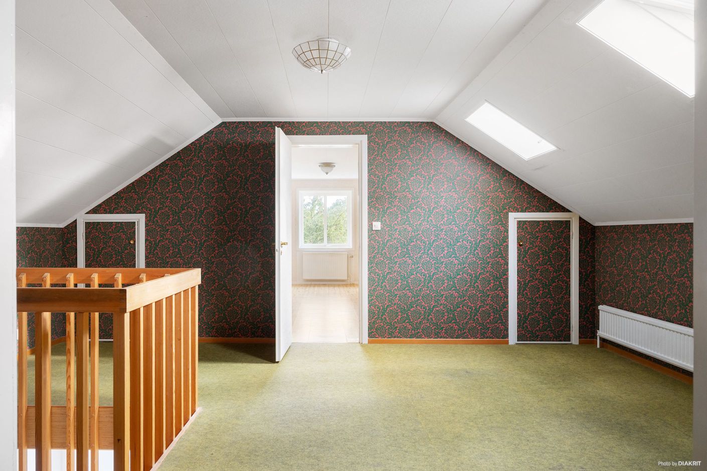 (ÖV) Hall