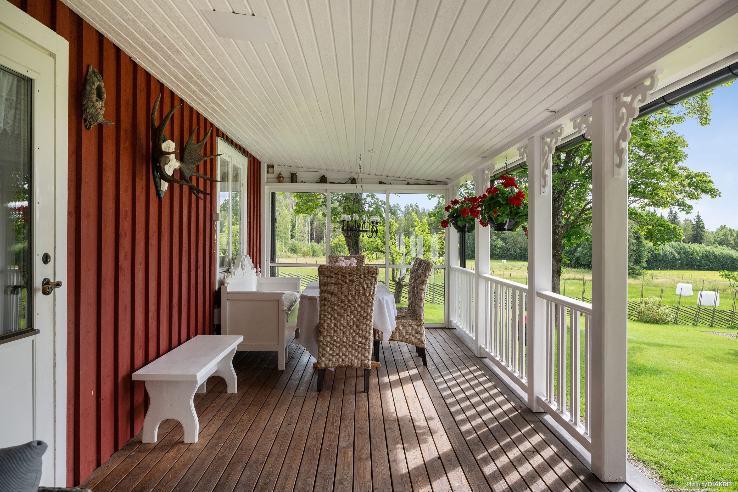 Veranda vid entrén
