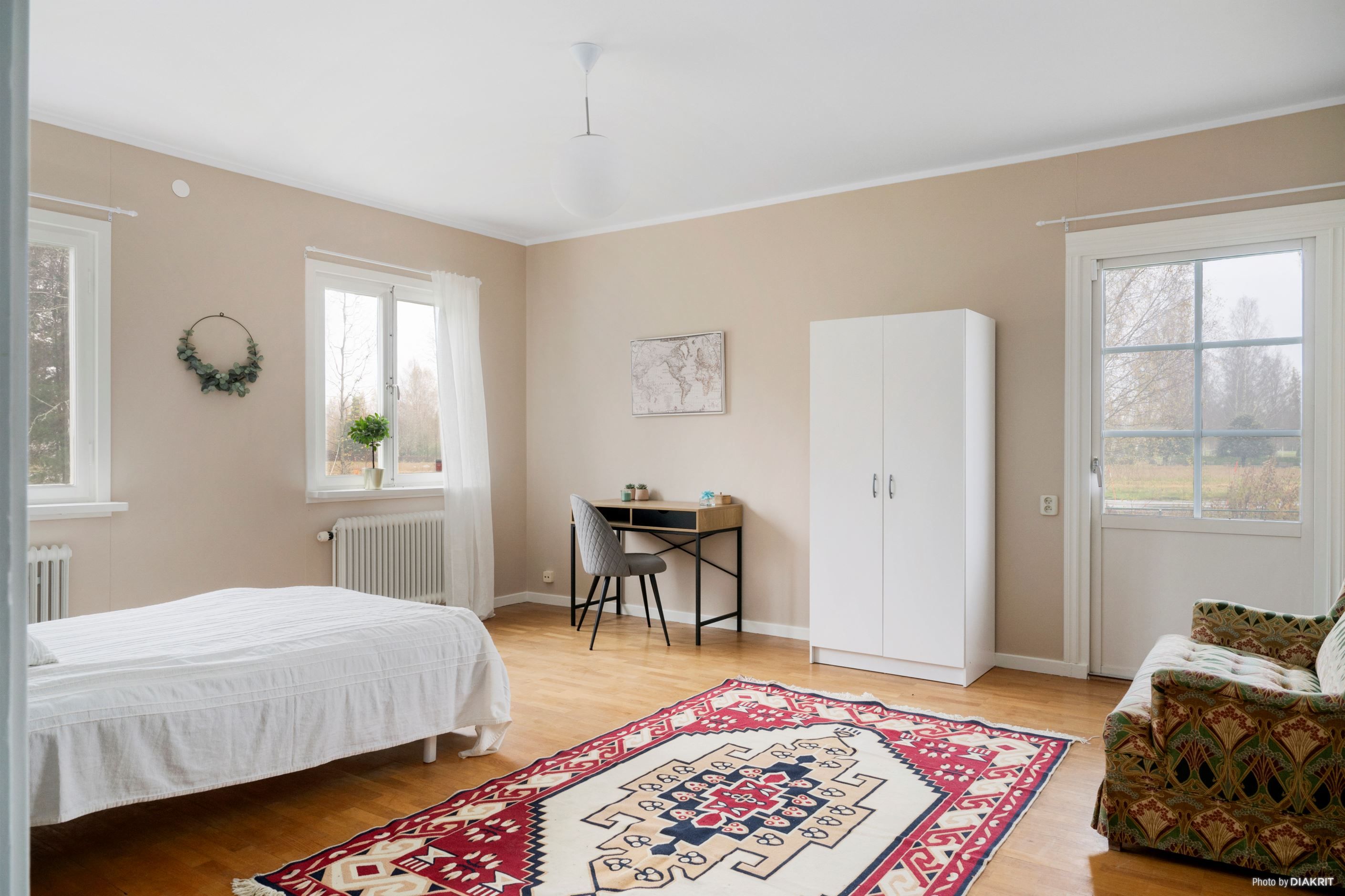 Vardagsrum med balkong