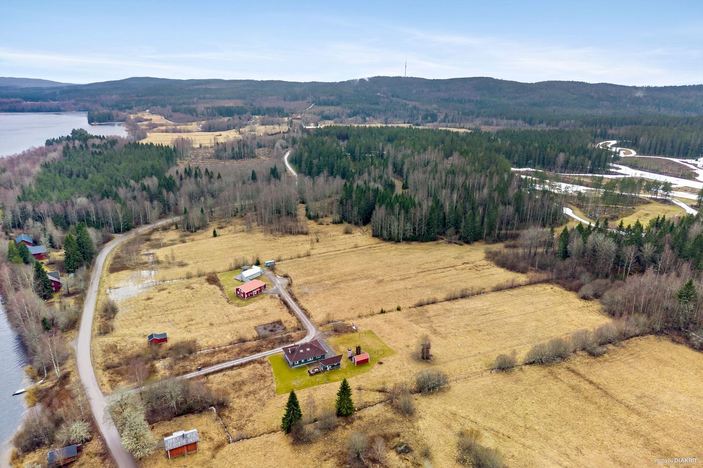 Drönarbild över tomtmarken