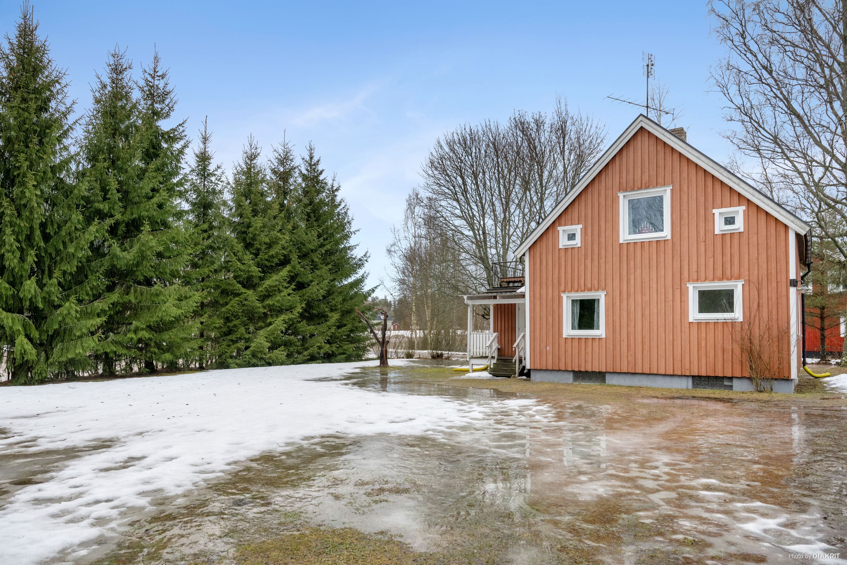 Baksidan av huset