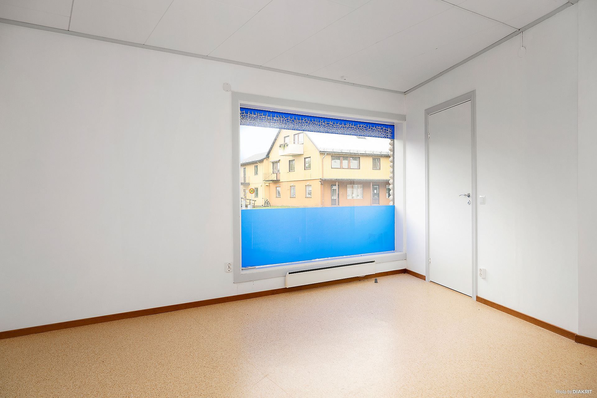 Lokal, rum mot gatan