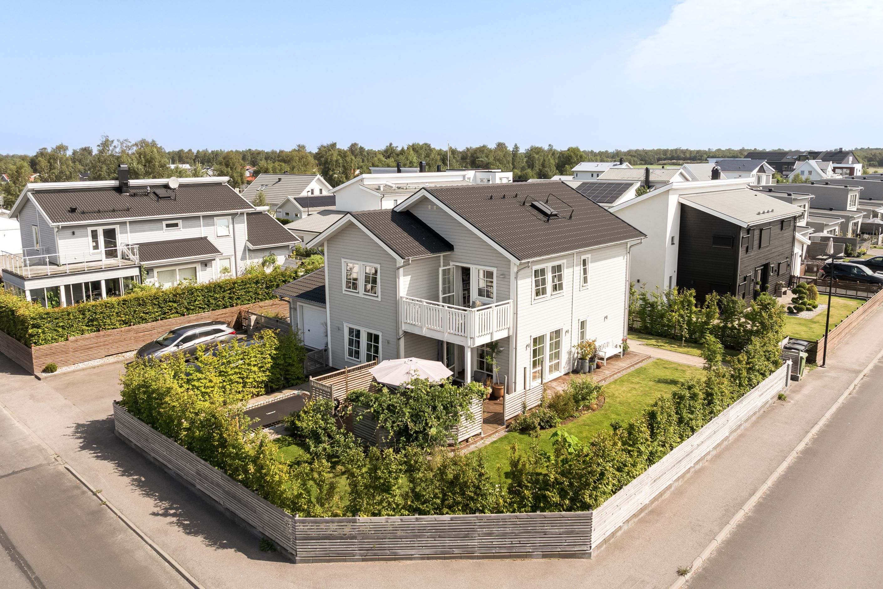 Varmt välkomna till Valhallavägen 18!