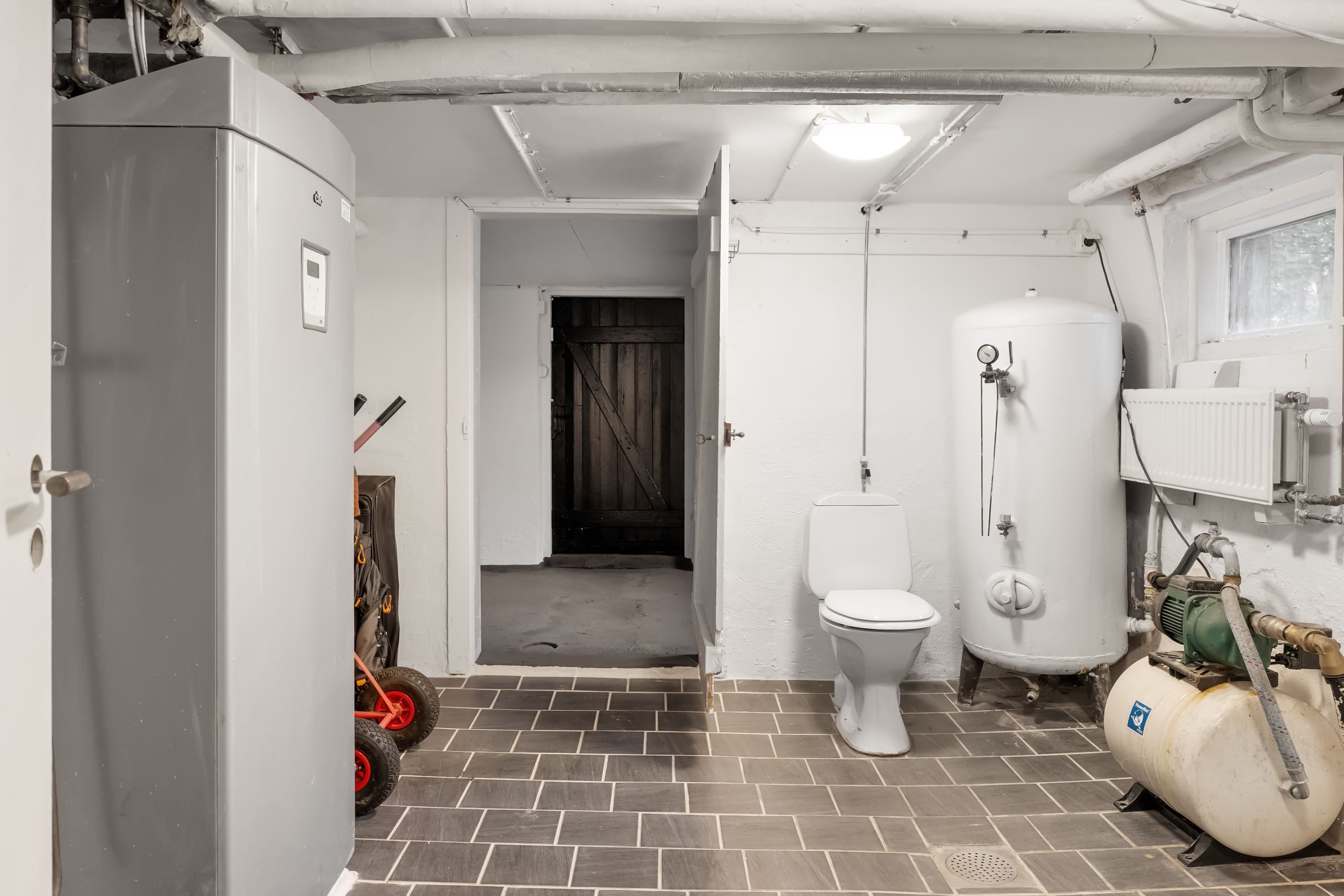 Källarplan, förråd/pannrum